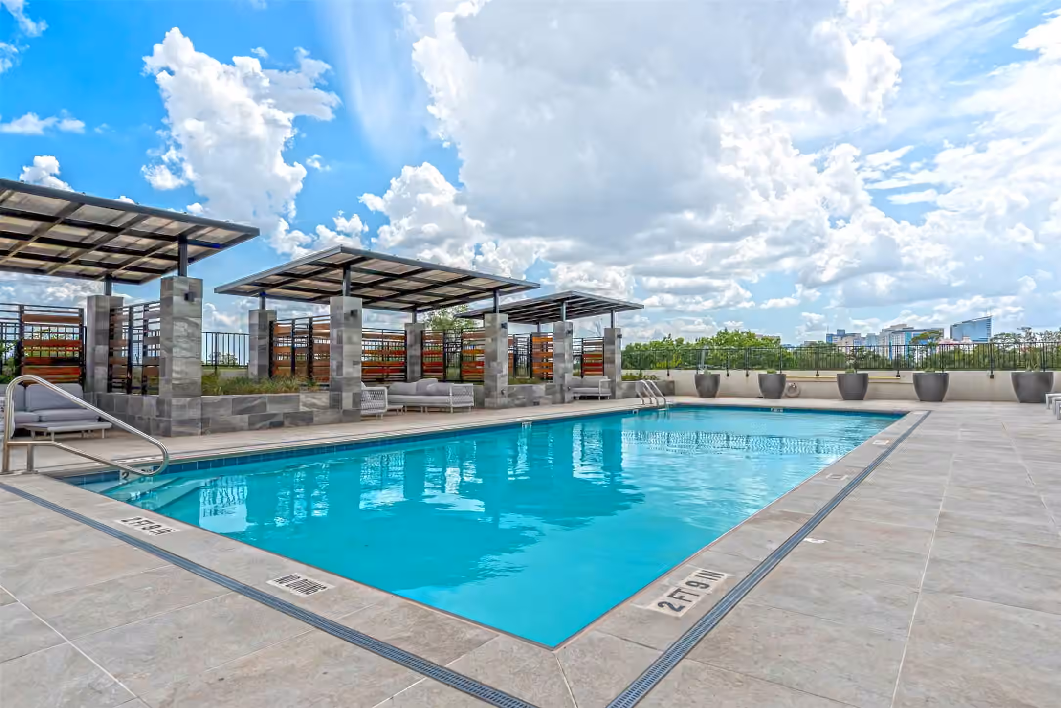 Photo 3 of 1701 Hermann Drive 17D, Houston, TX