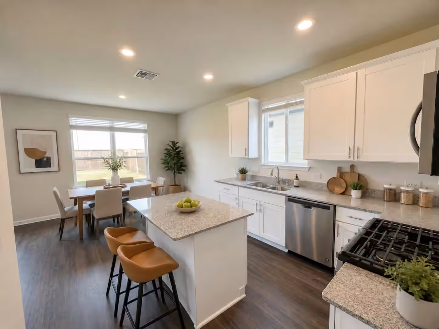 Photo 3 of 6314 Lakeview Haven Drive, Houston, TX