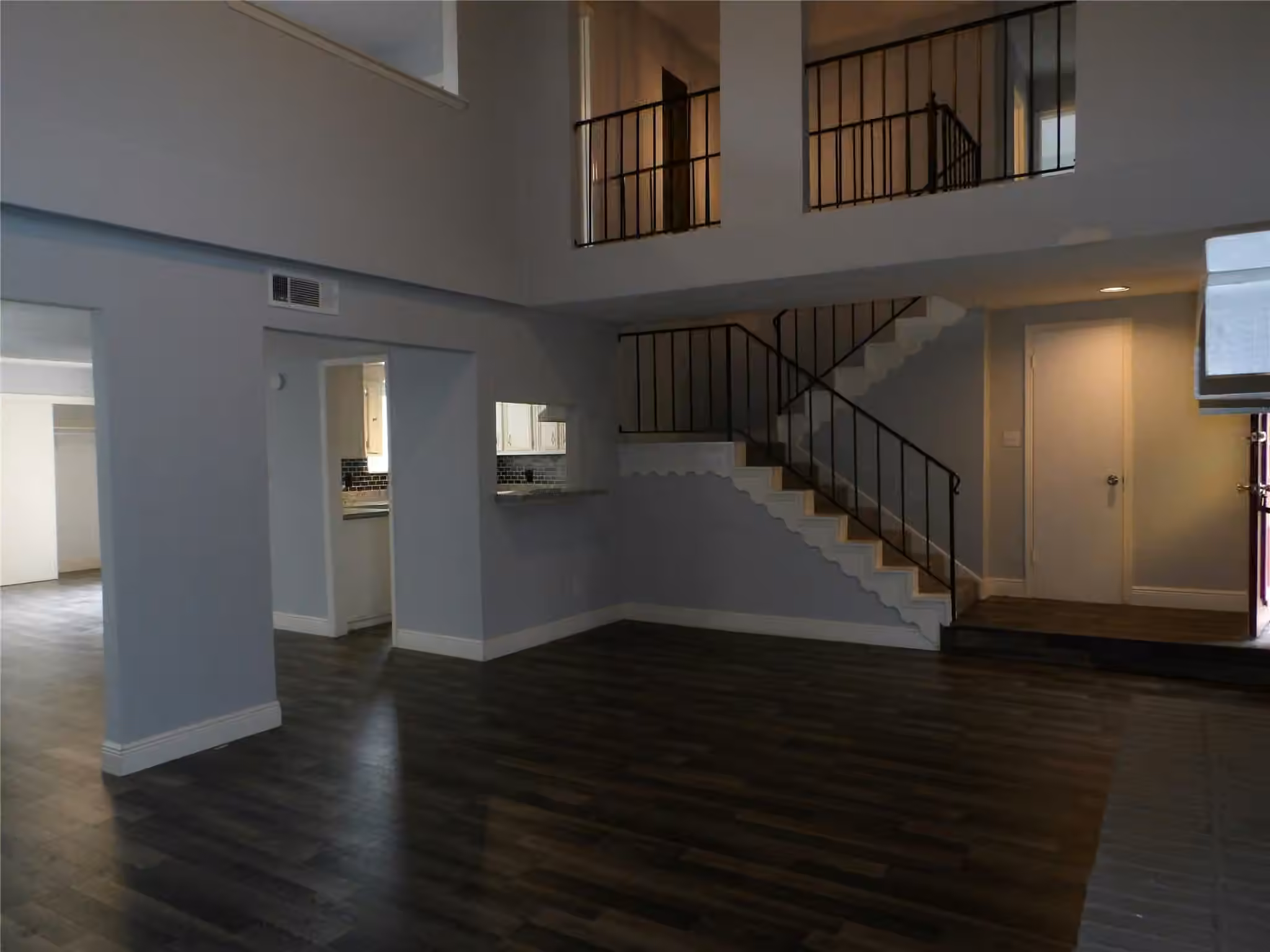 Photo 2 of 10758 Boardwalk Street, Houston, TX