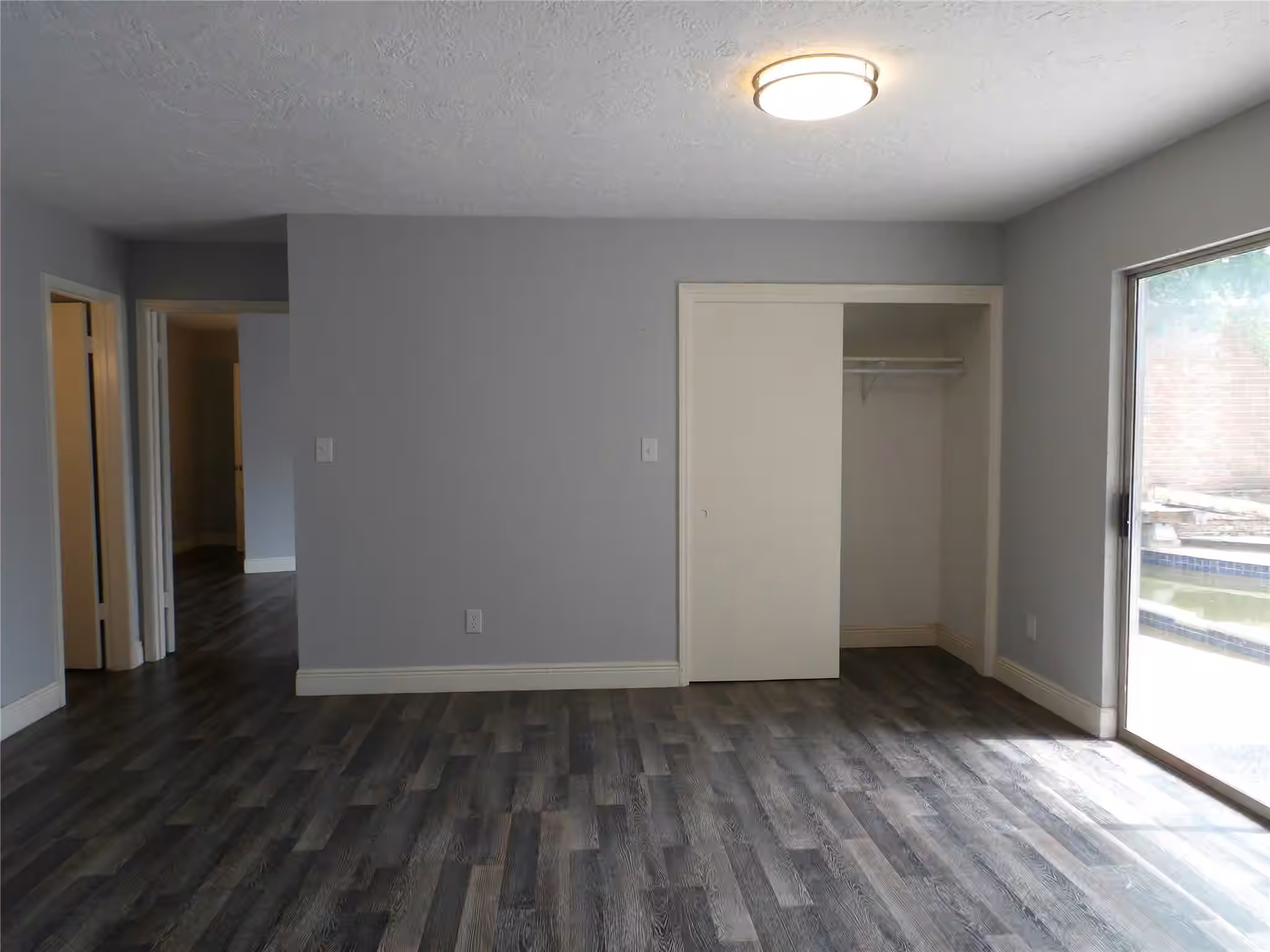 Photo 7 of 10758 Boardwalk Street, Houston, TX
