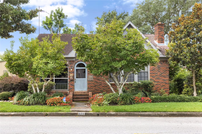 Photo of 906 Higgins, Humble, TX 77338