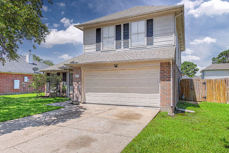 Photo of 6375 Crossway Drive, Houston, TX