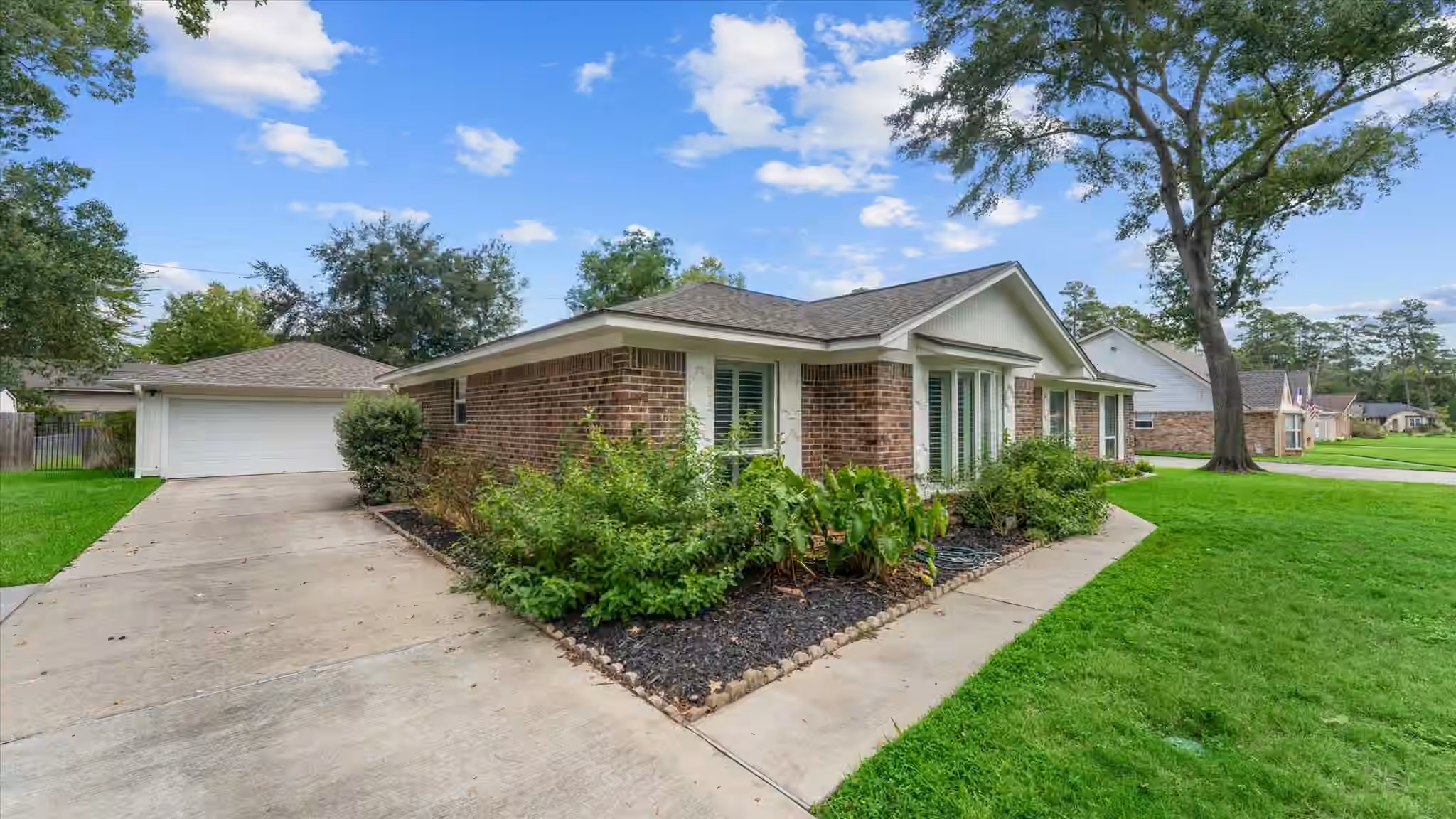 Photo of 207 Woodway Court, Spring, TX