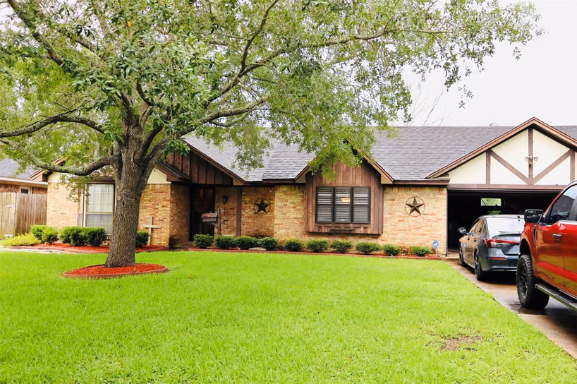 Photo 2 of 1108 Easy St Street, Rosenberg, TX