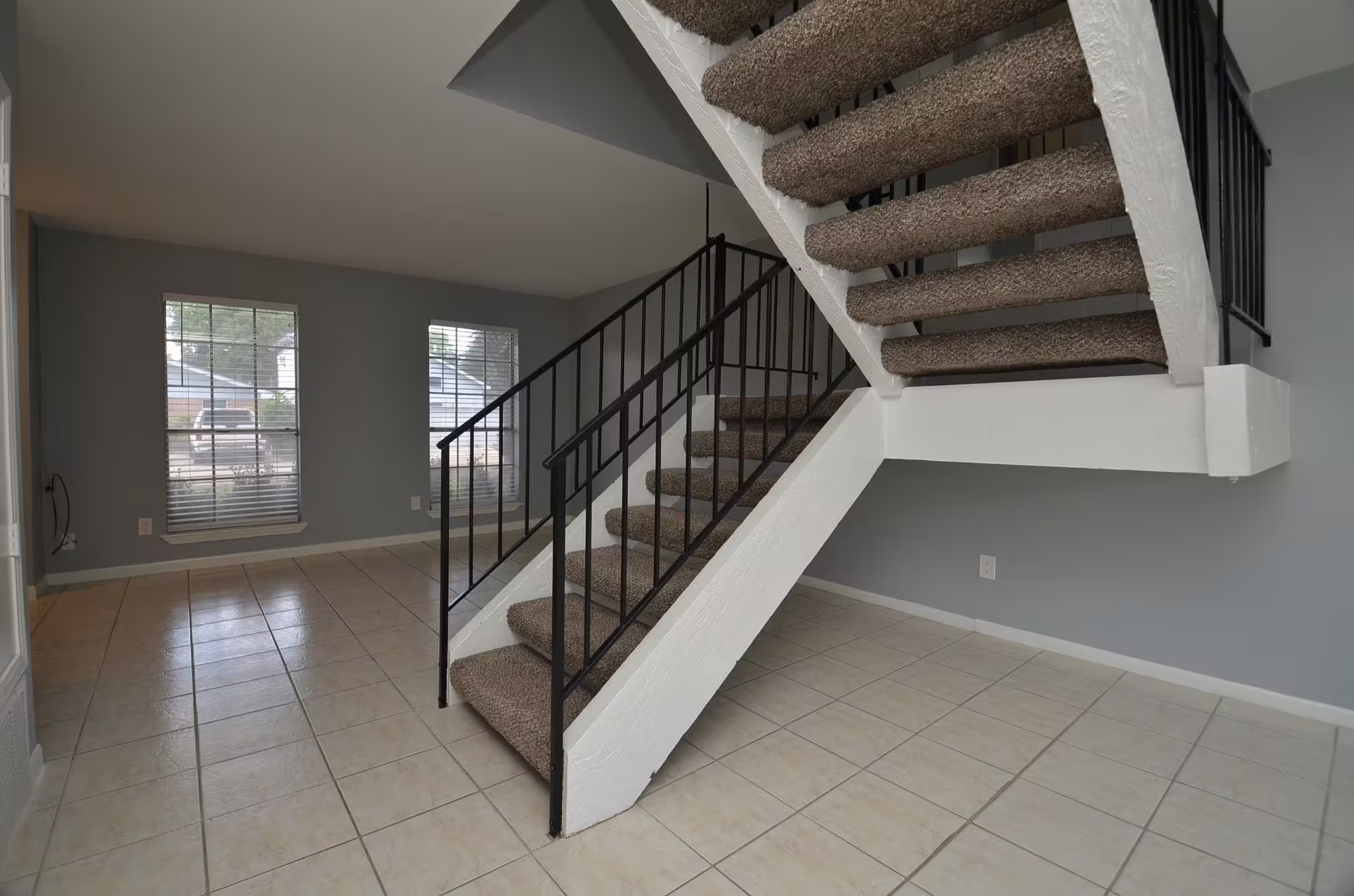 Photo 2 of 10018 Knoboak Drive 13, Houston, TX