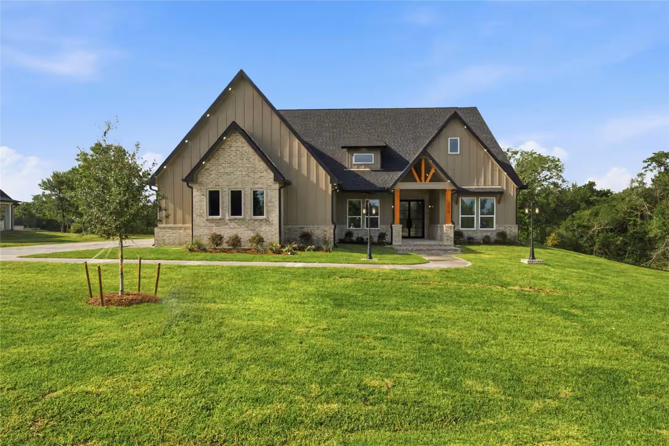 Photo 2 of 5024 Texana Dr, Baytown, TX