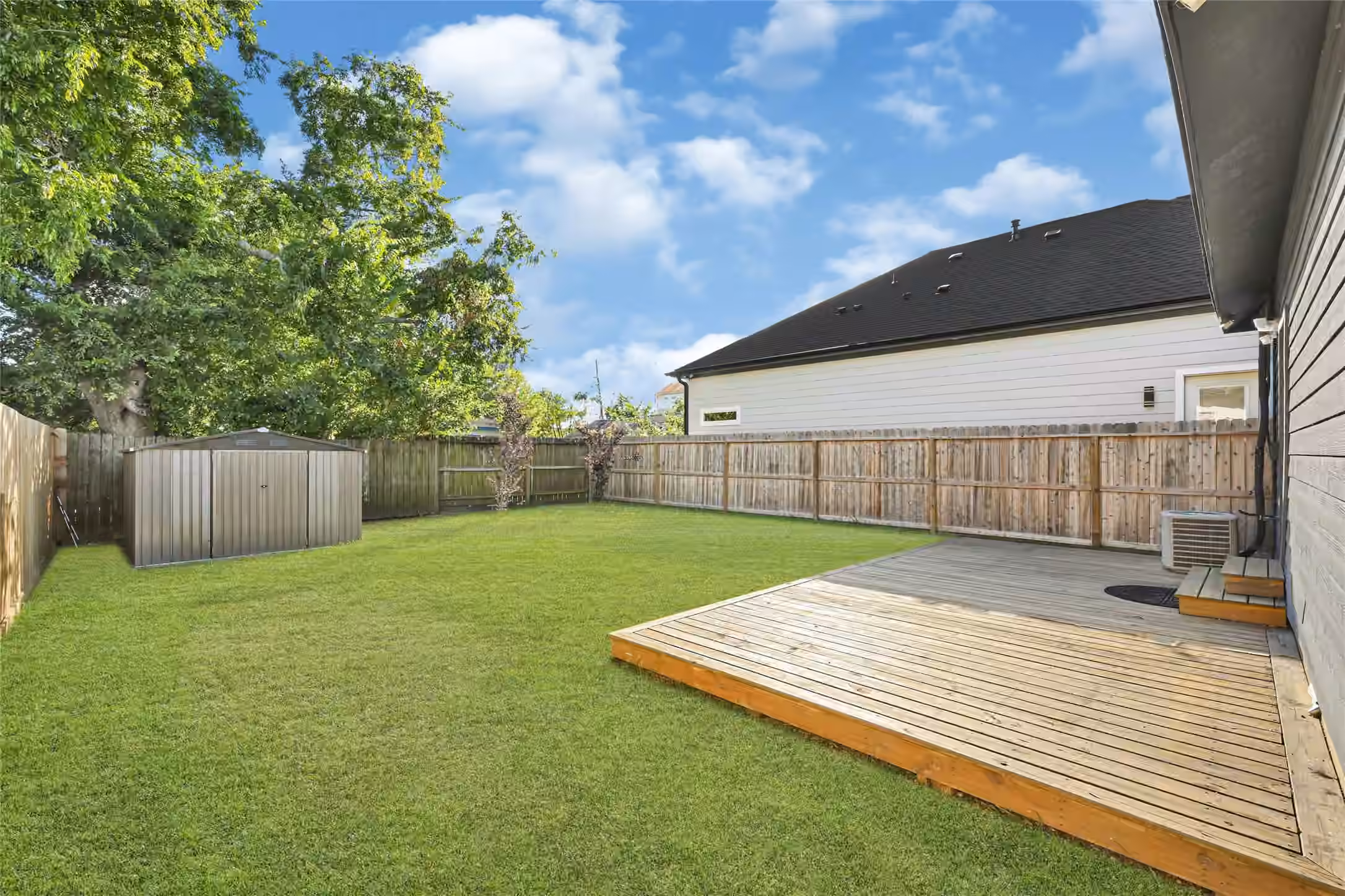 Photo 4 of 3412 Simmons Street, Houston, TX