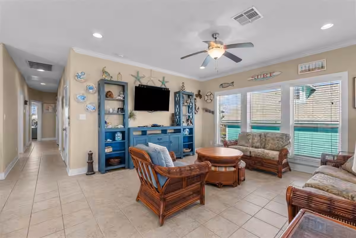 Photo 6 of 135 Ocean Shore Drive, Crystal Beach, TX