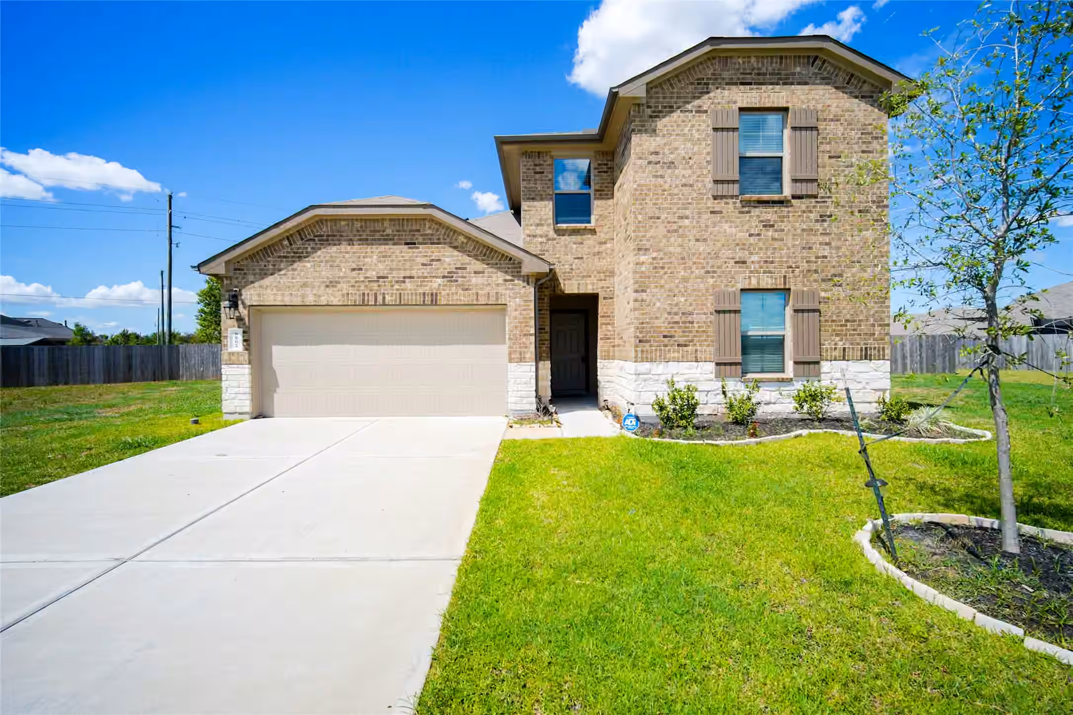 Photo 2 of 6802 Amber Cliff Lane, Rosenberg, TX