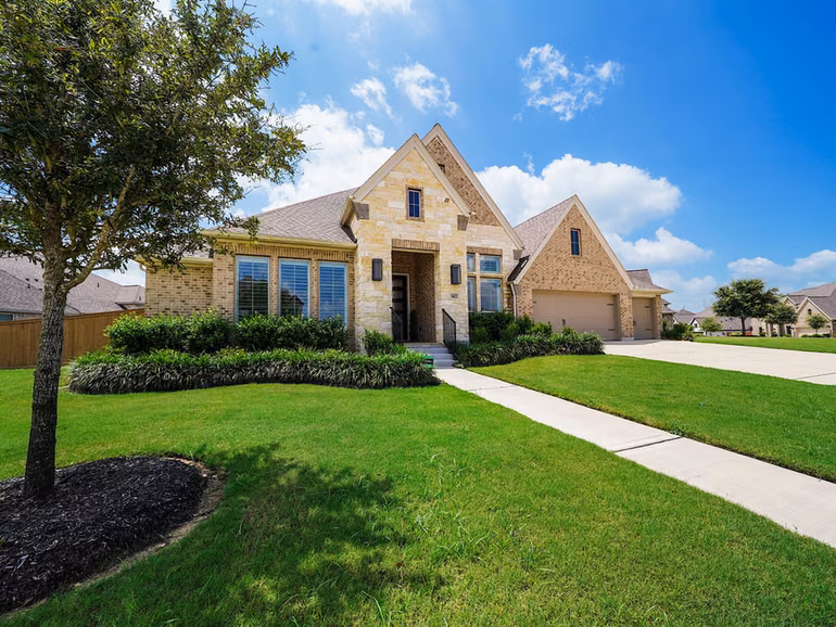 Photo 2 of 5422 Farm Hill Way, Fulshear, TX