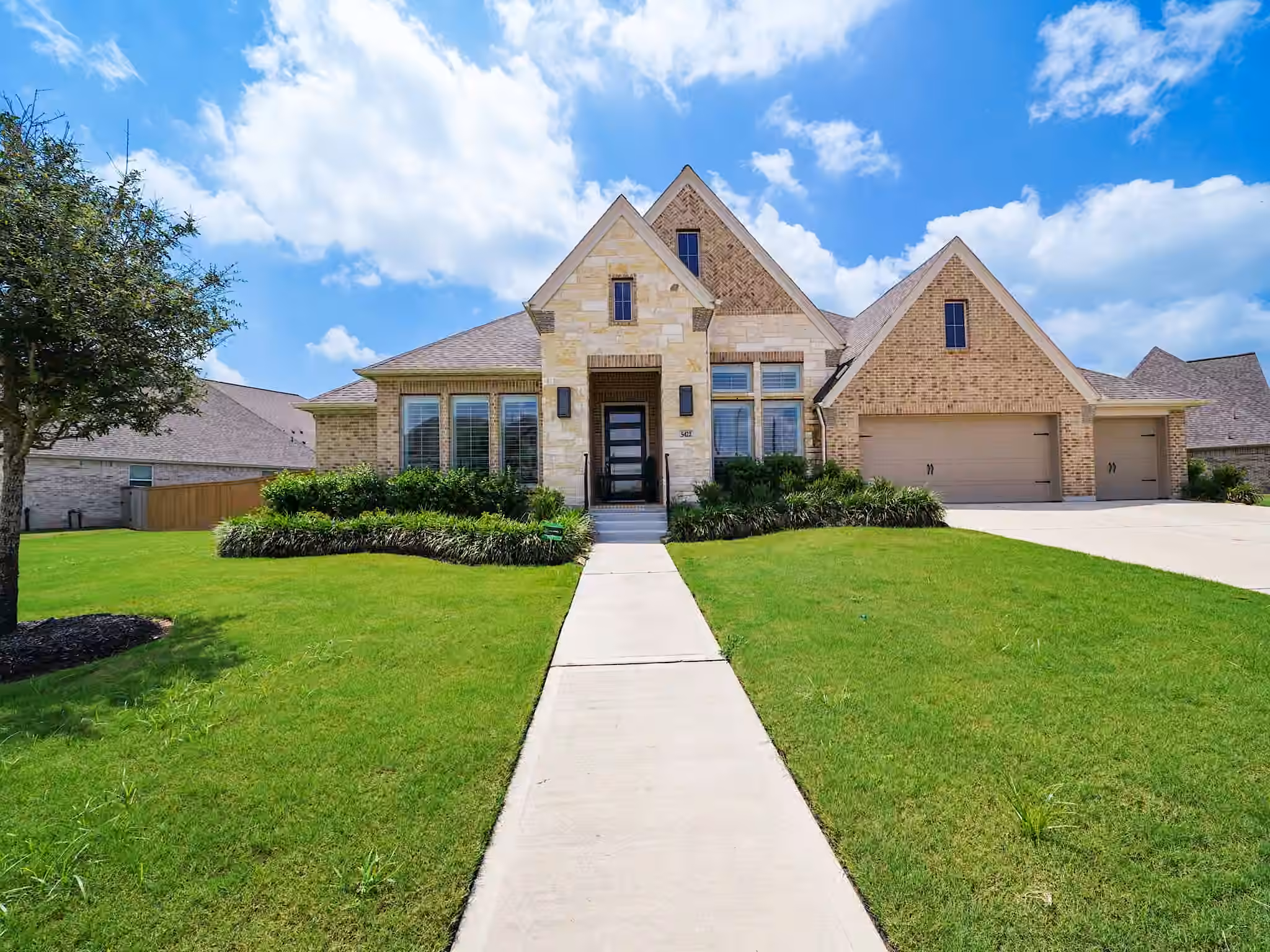 Photo 3 of 5422 Farm Hill Way, Fulshear, TX