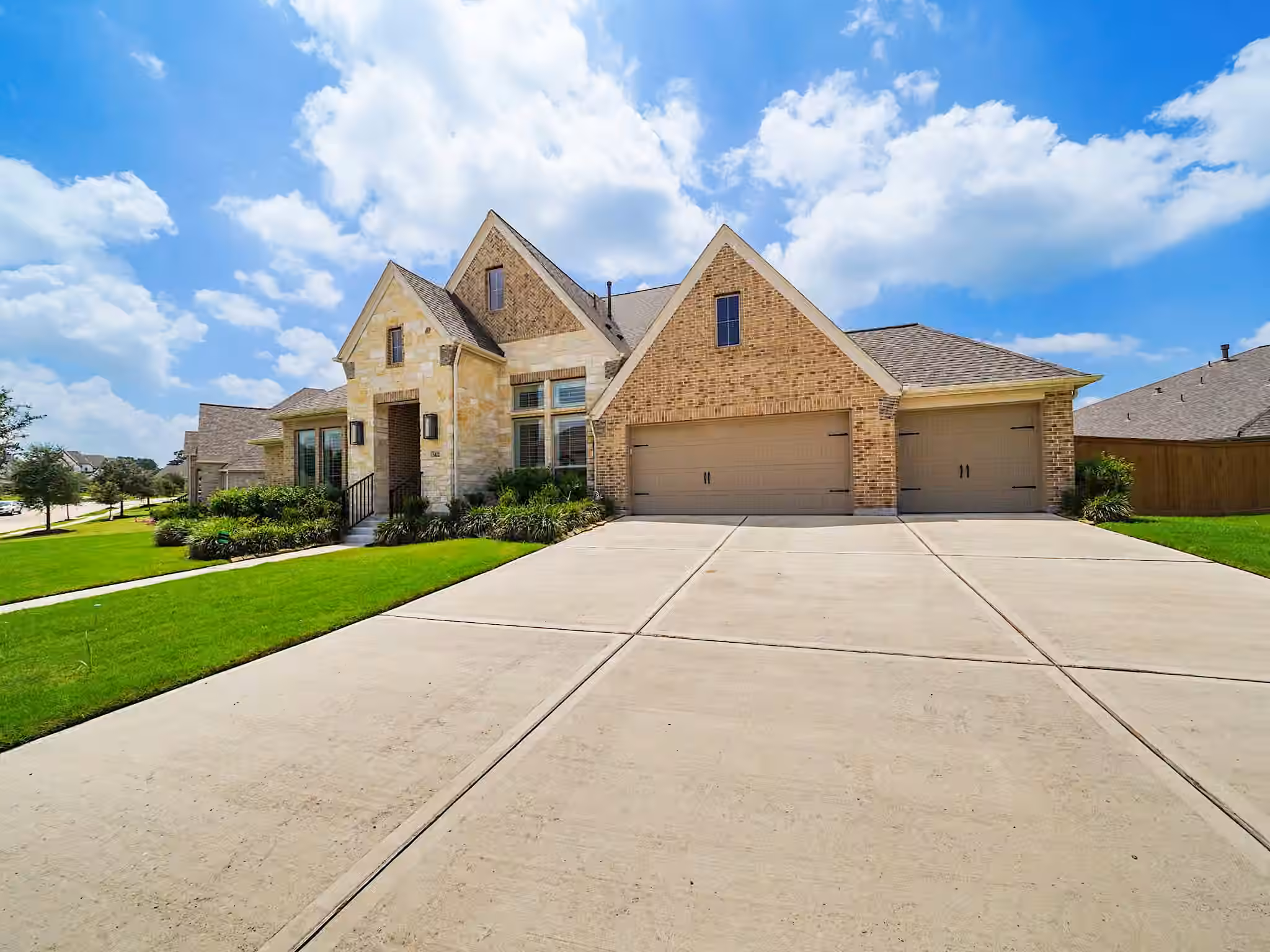 Photo 4 of 5422 Farm Hill Way, Fulshear, TX