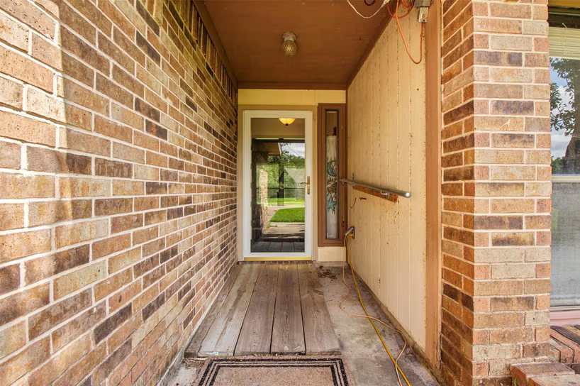 Photo 4 of 206 Stanford Street, Lake Jackson, TX