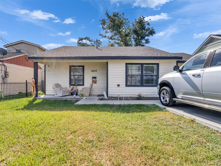 Photo 4 of 6802 Force Street, Houston, TX