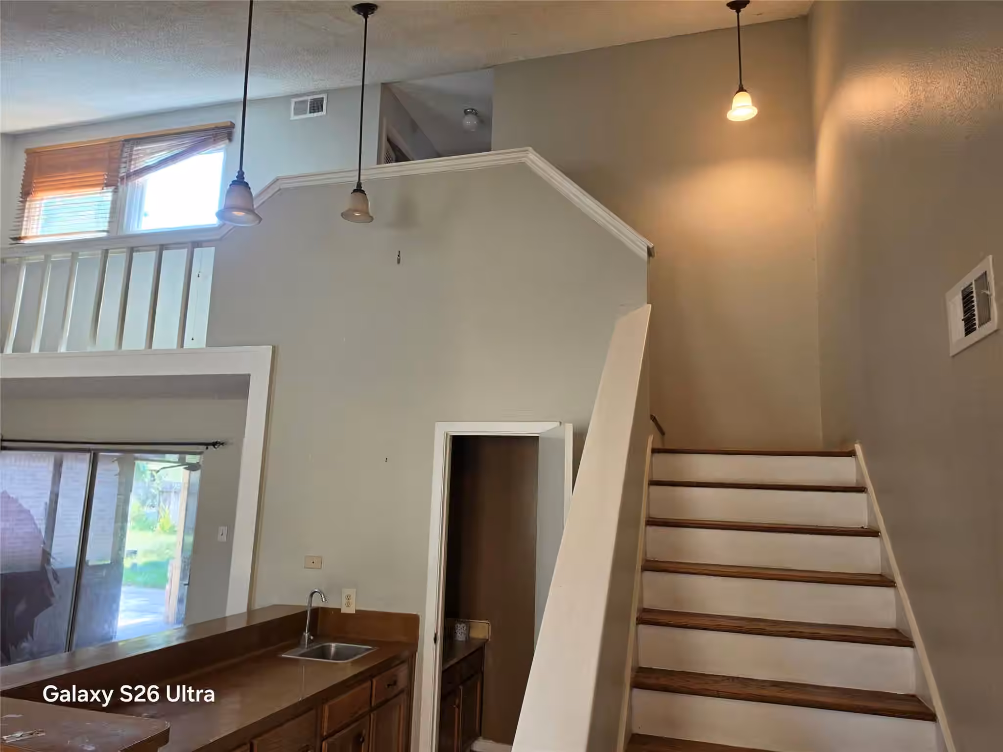 Photo 4 of 19027 Jodywood Drive, Humble, TX