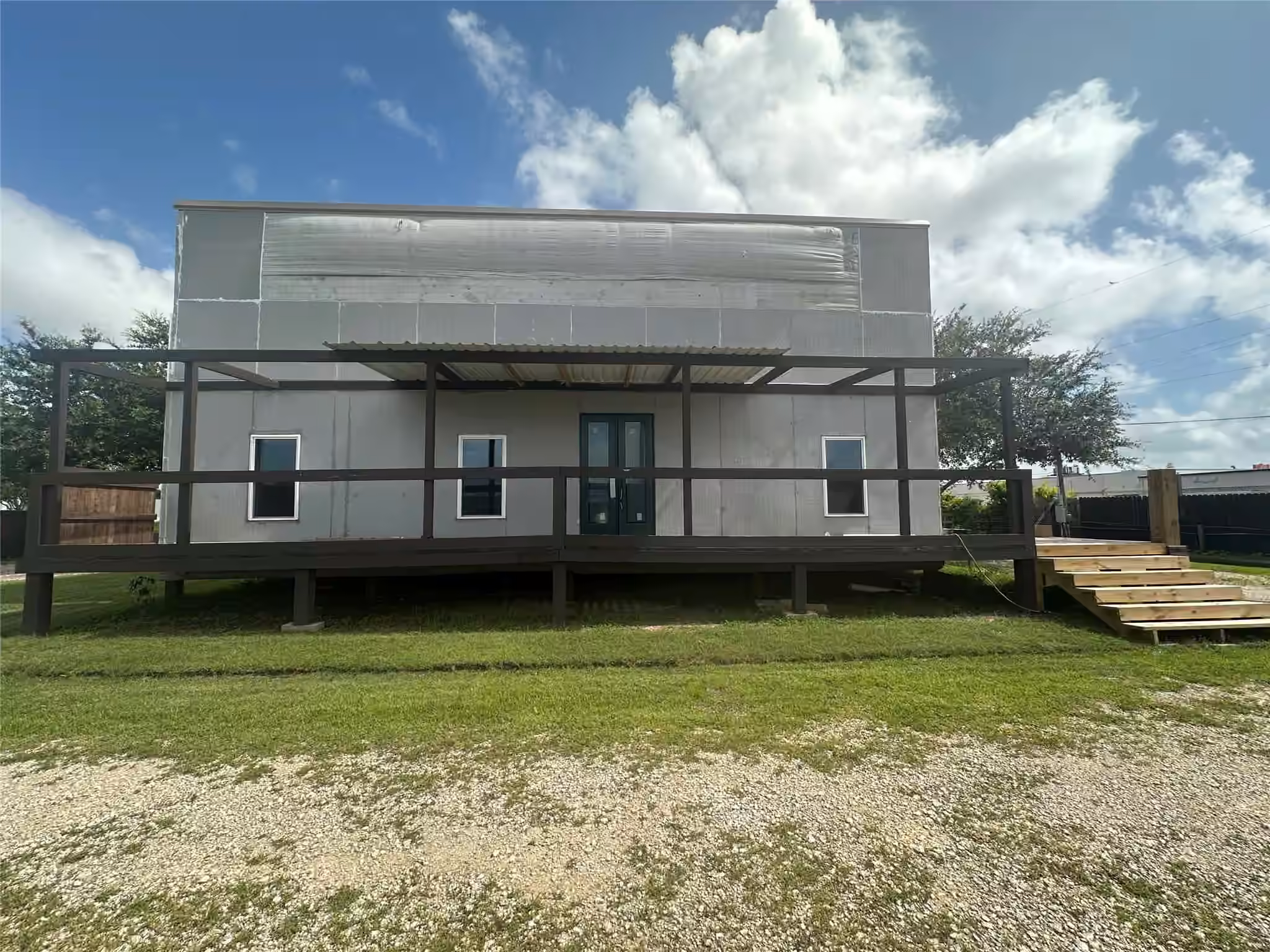 Photo of 860 Wade Street, Clute, TX