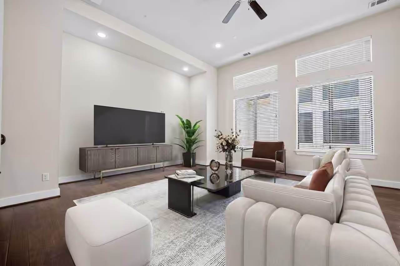 Photo of 40 N Hutcheson Street, Houston, TX 77003