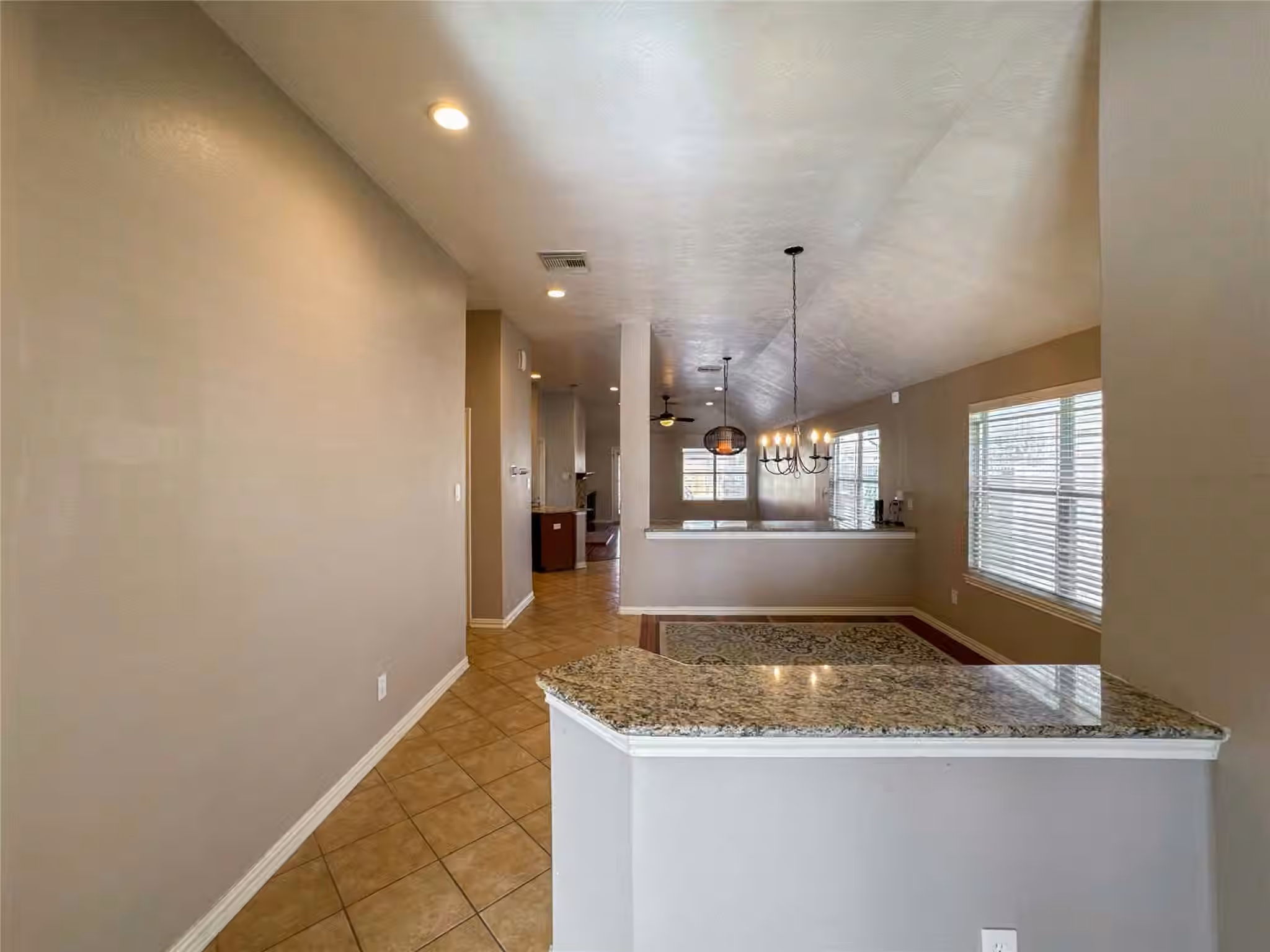 Photo 6 of 1527 Stone Mesa Drive, Houston, TX