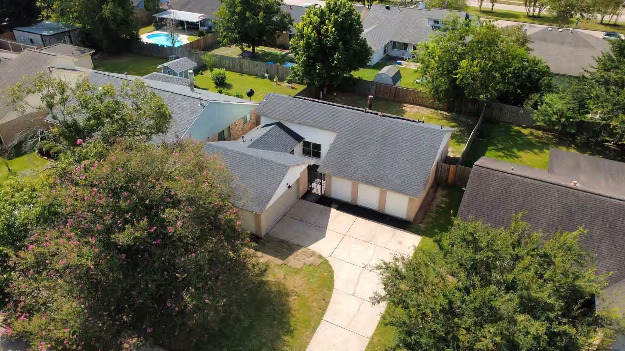 Photo 2 of 16003 Cerca Blanca Drive, Houston, TX