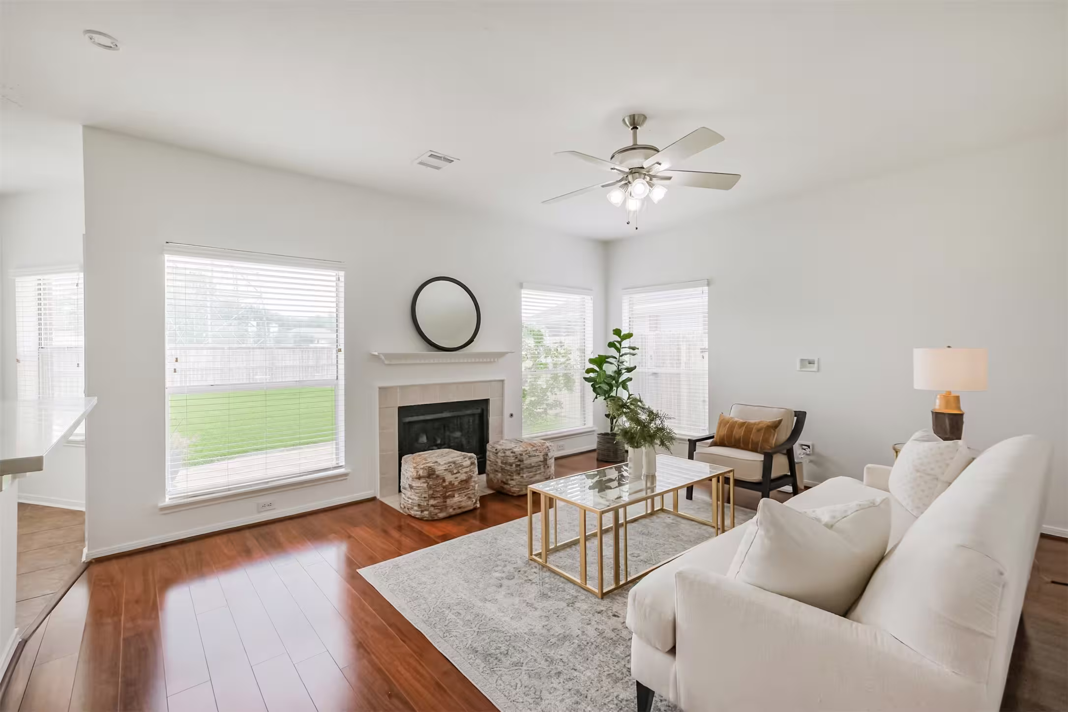 Photo of 139 High Meadows Drive, Sugar Land, TX