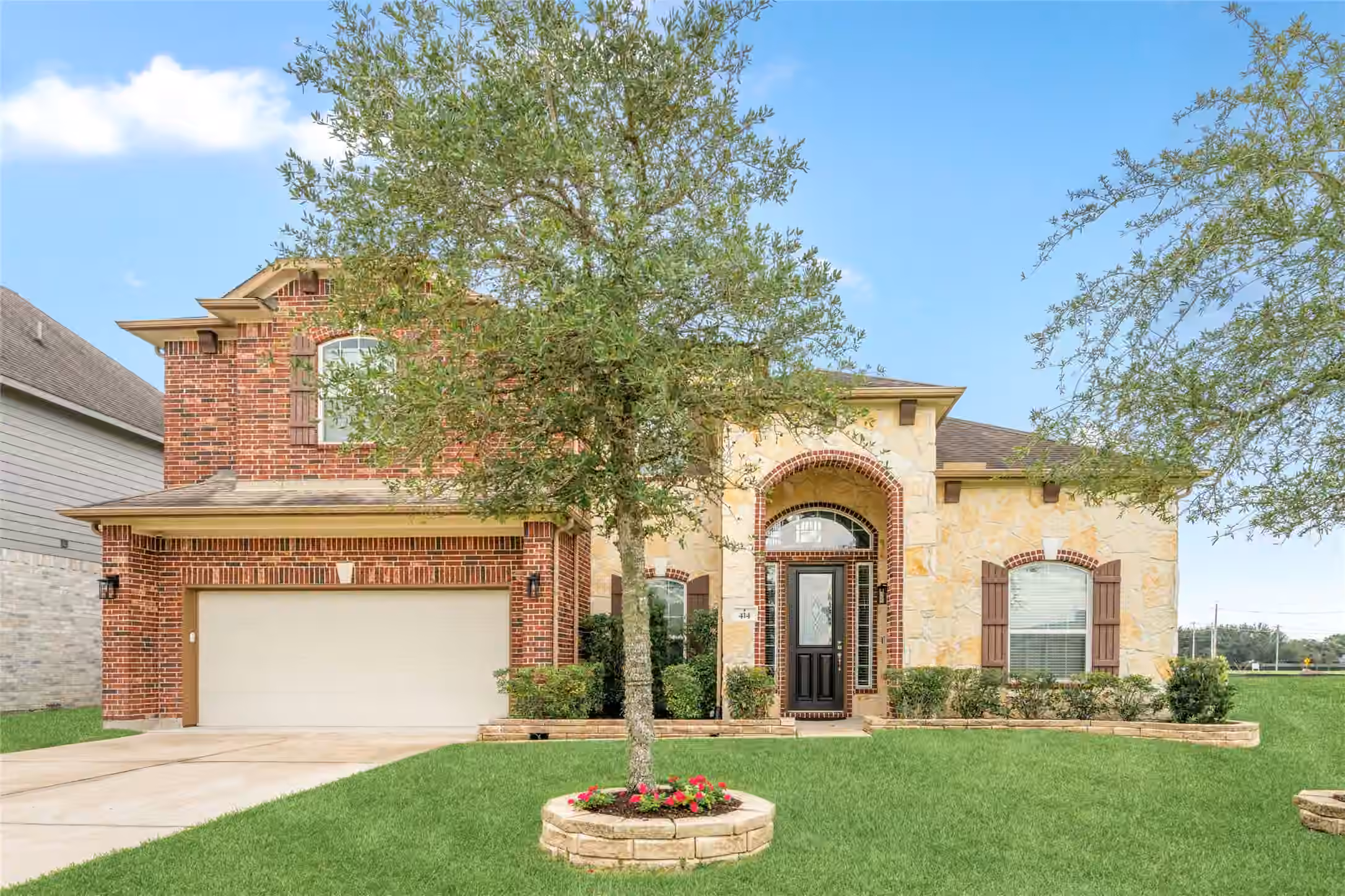 Photo 2 of 414 W Bend Drive, League City, TX