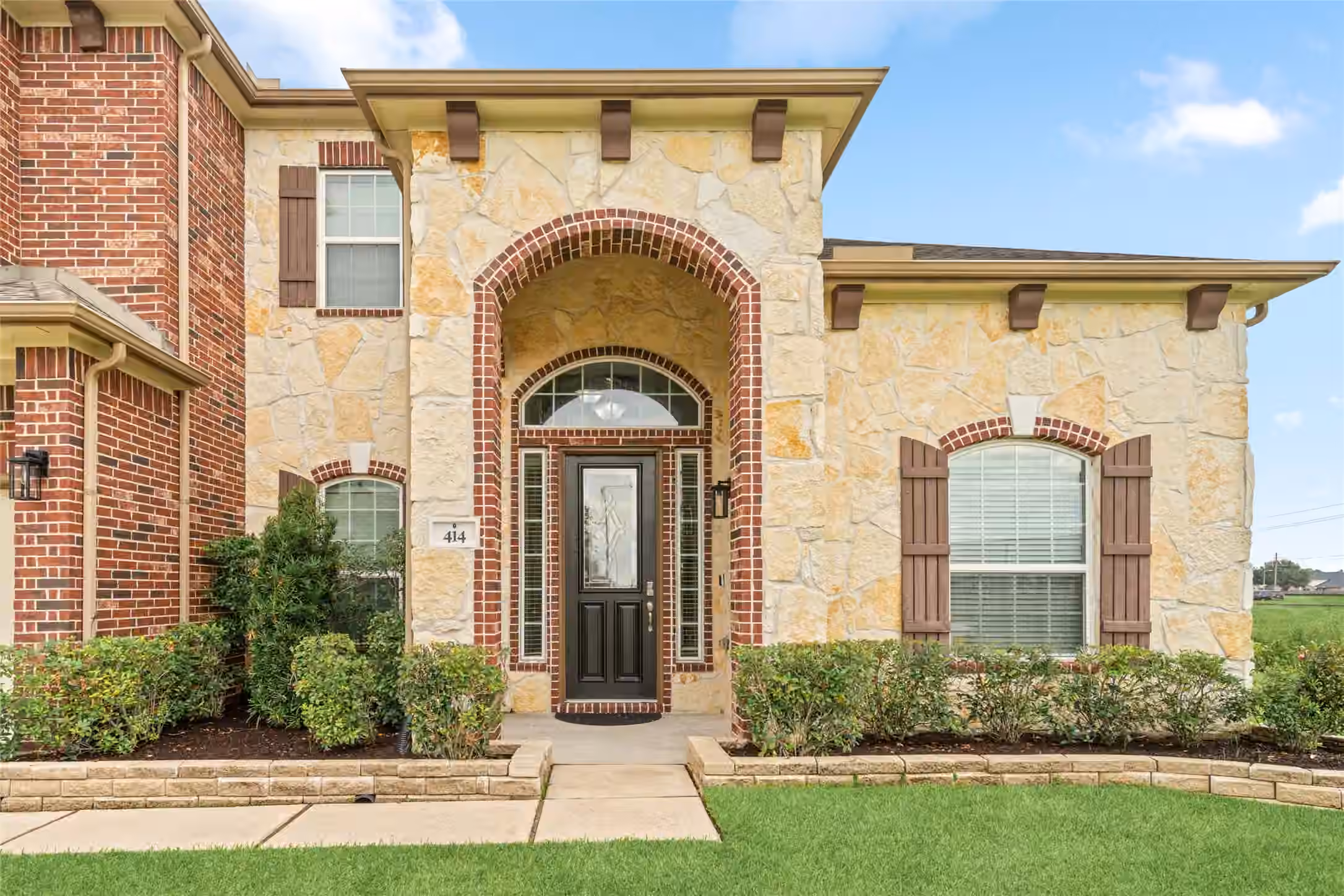 Photo 3 of 414 W Bend Drive, League City, TX