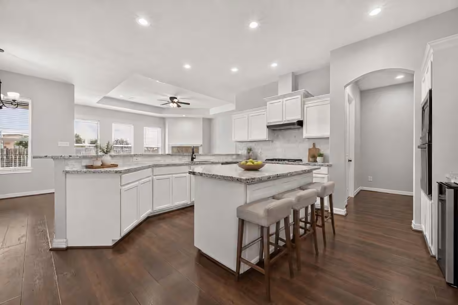 Photo 2 of 8807 Sedgemoor Drive, Tomball, TX
