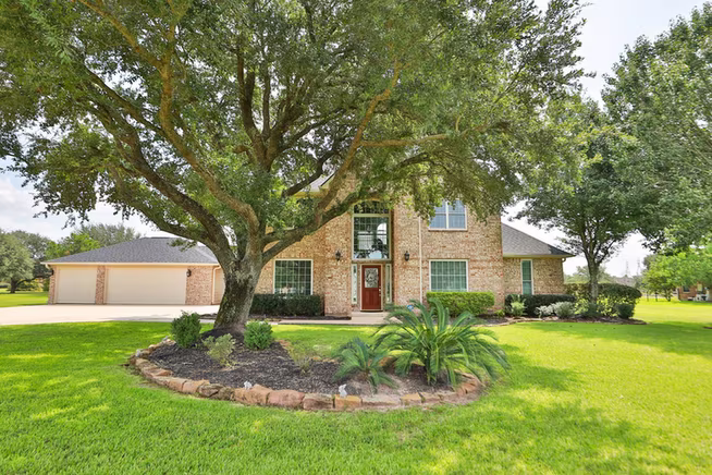 Photo 5 of 20318 Stone Lake Circle, Tomball, TX