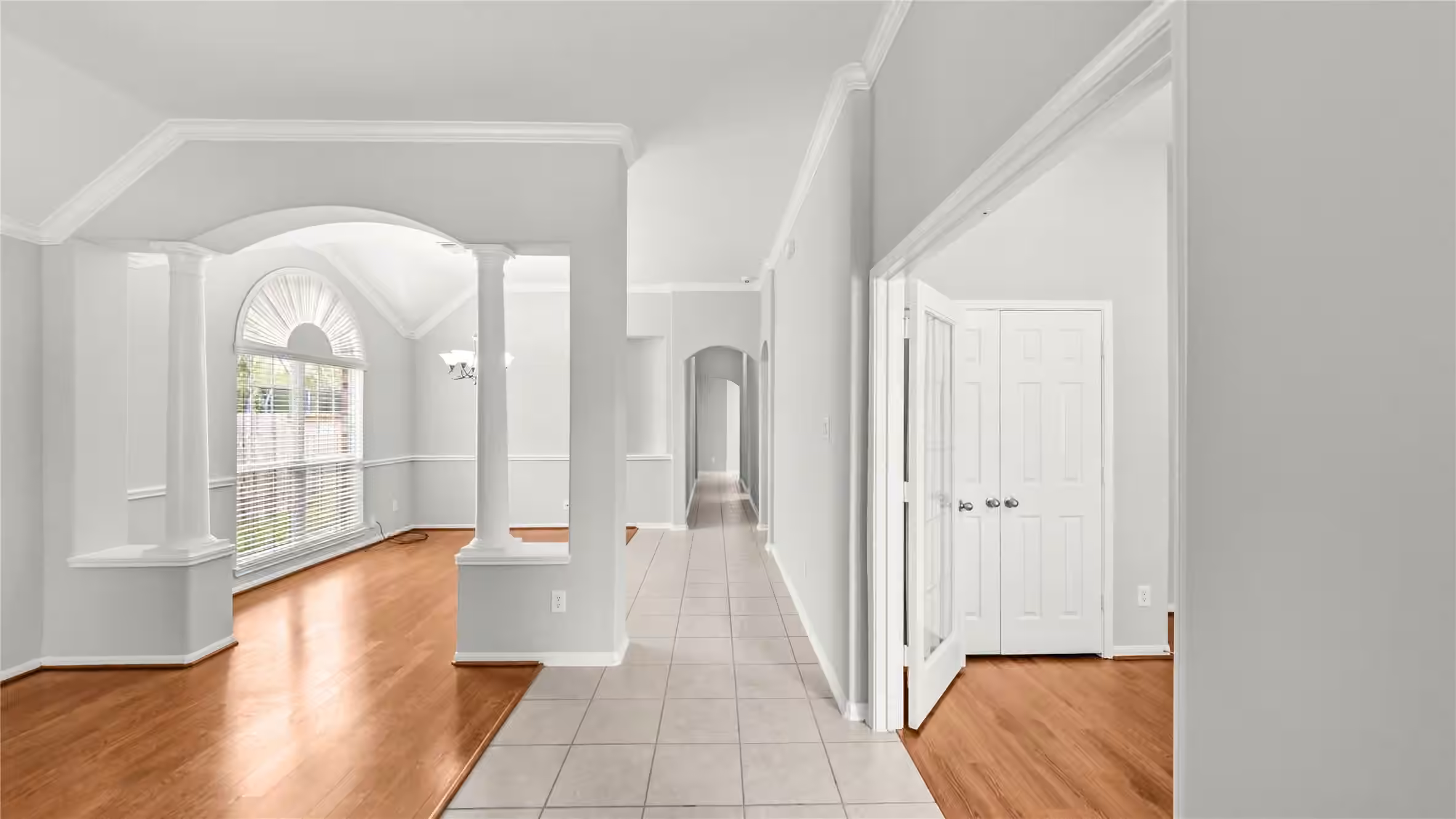 Photo 3 of 1207 Walston Ridge Drive, Spring, TX
