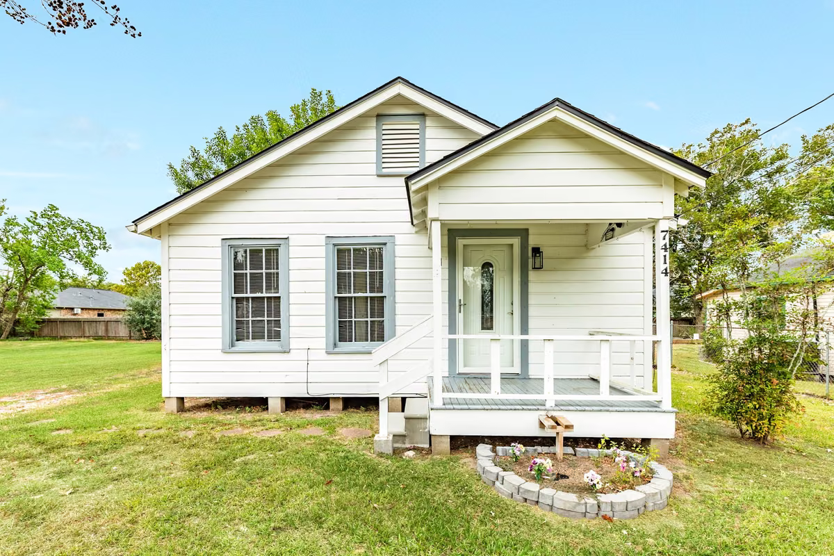 Photo of 7414 Stewart Street, Hitchcock, TX 77563