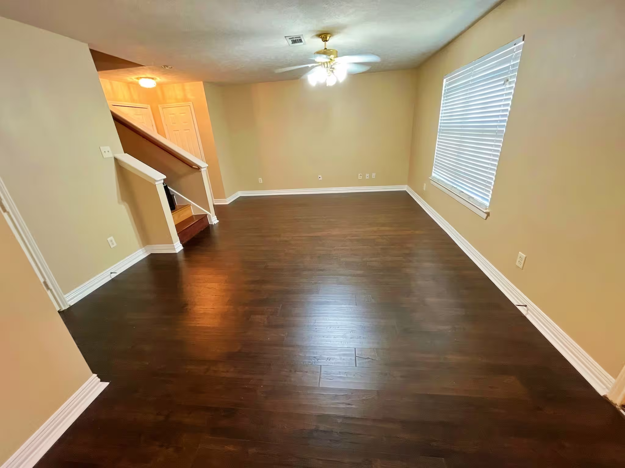 Photo 5 of 7929 Comal Street, Houston, TX