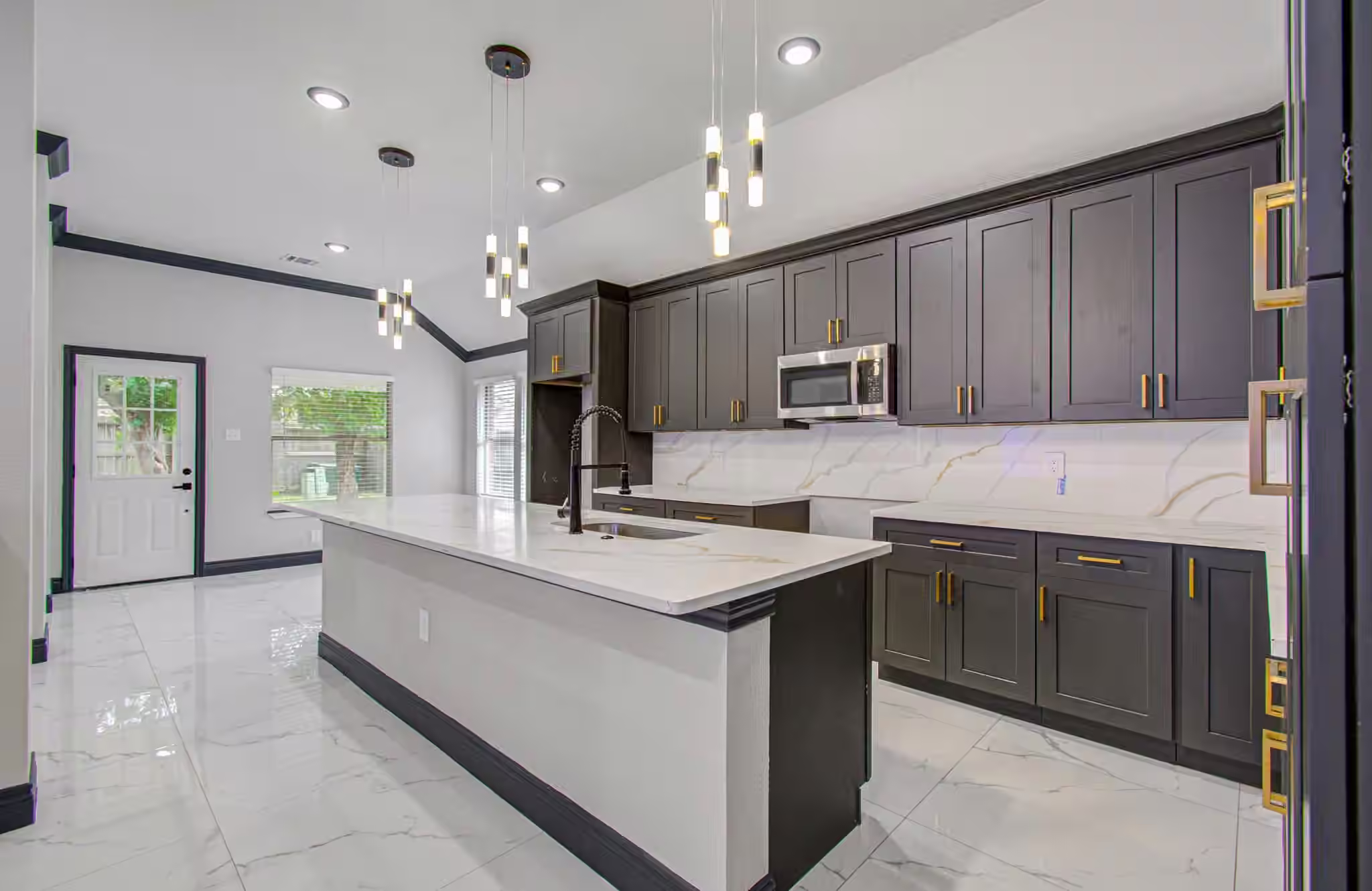 Photo 5 of 14414 Castle Cove Lane, Houston, TX