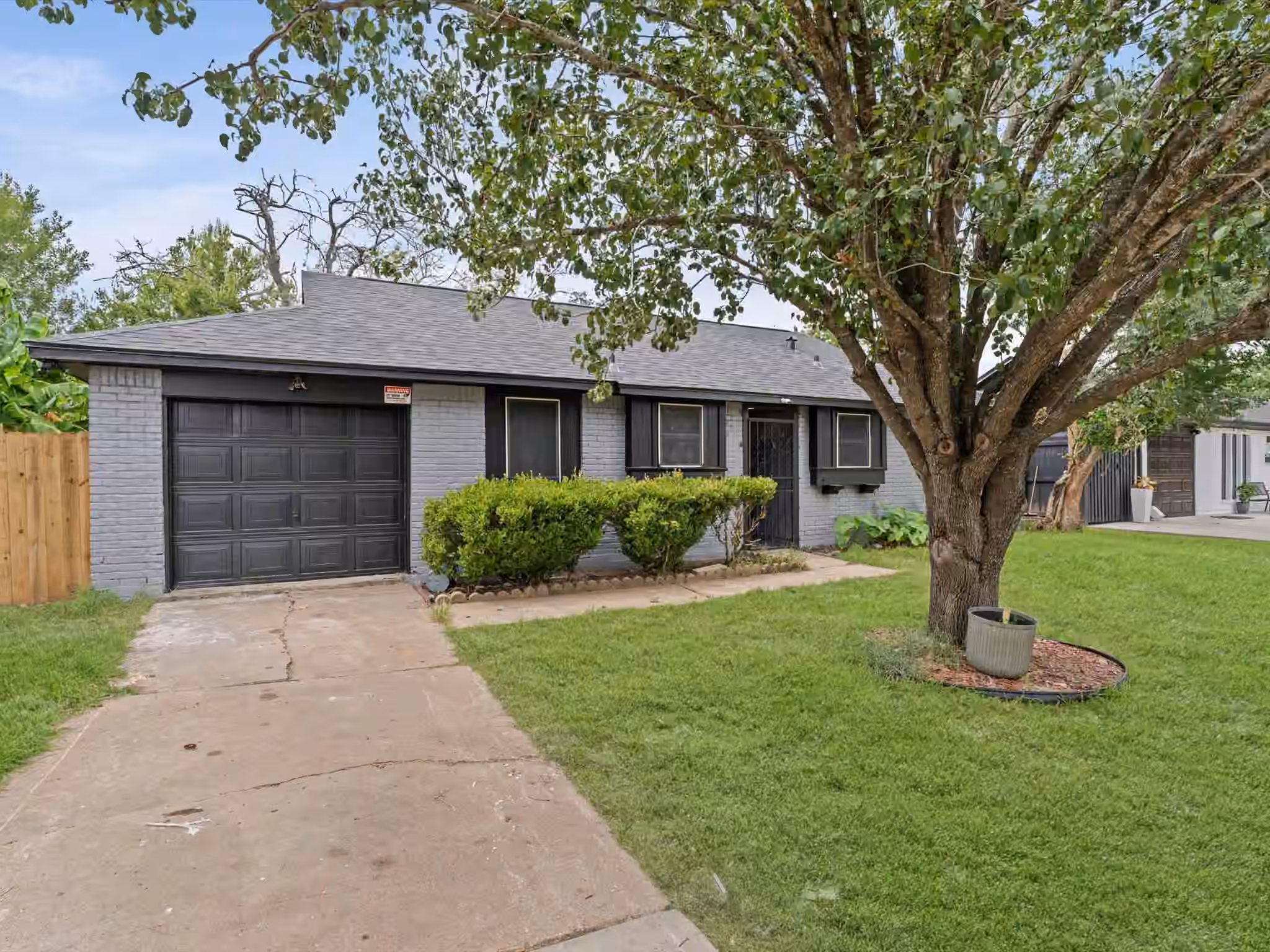 Photo 3 of 12206 Flushing Meadows Drive, Houston, TX