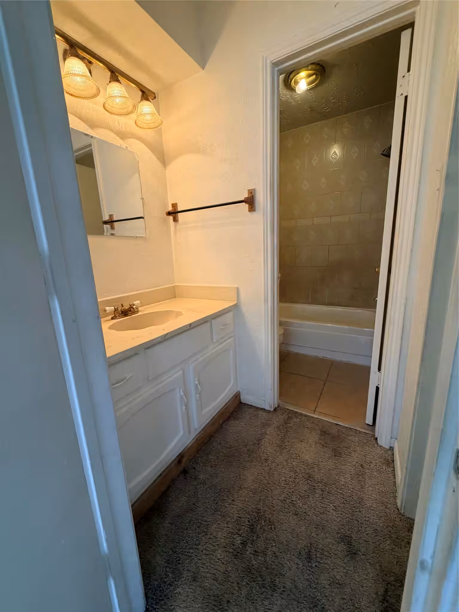 Photo 4 of 12246 Wild Pine Drive C, Houston, TX