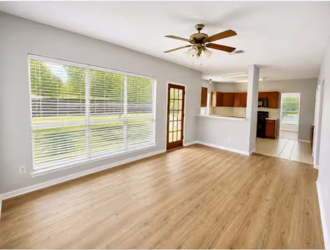 Photo 4 of 21642 Highland Knolls Drive, Katy, TX