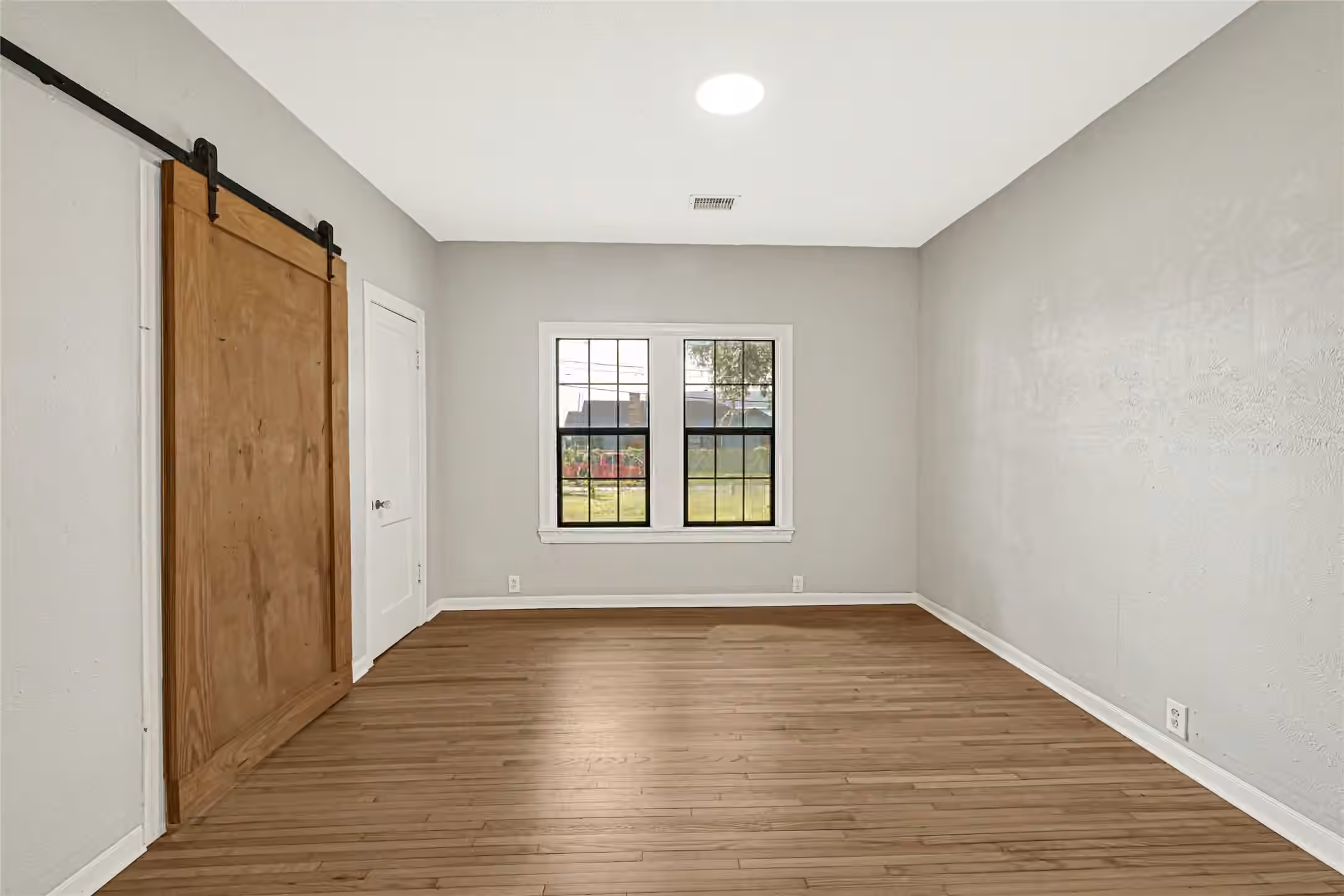 Photo 7 of 604 N Main Street, Galena Park, TX 77547