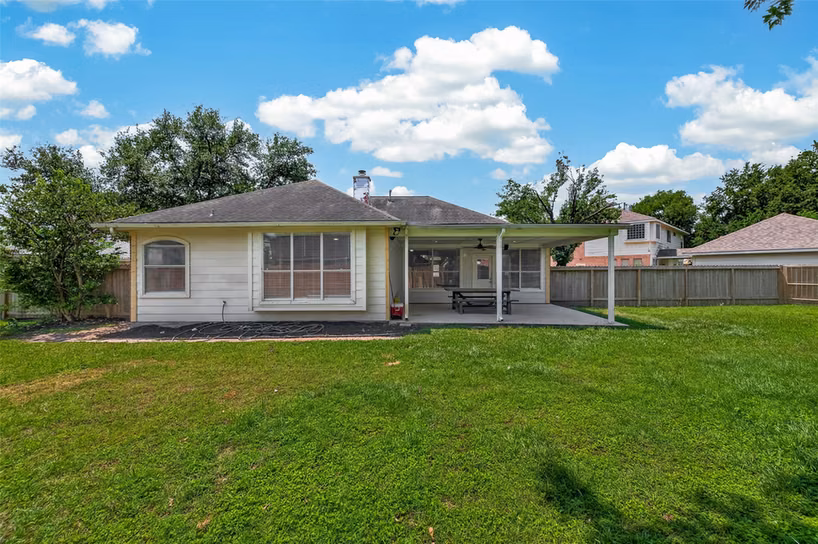 Photo 3 of 6314 Briar Cross Court, Houston, TX
