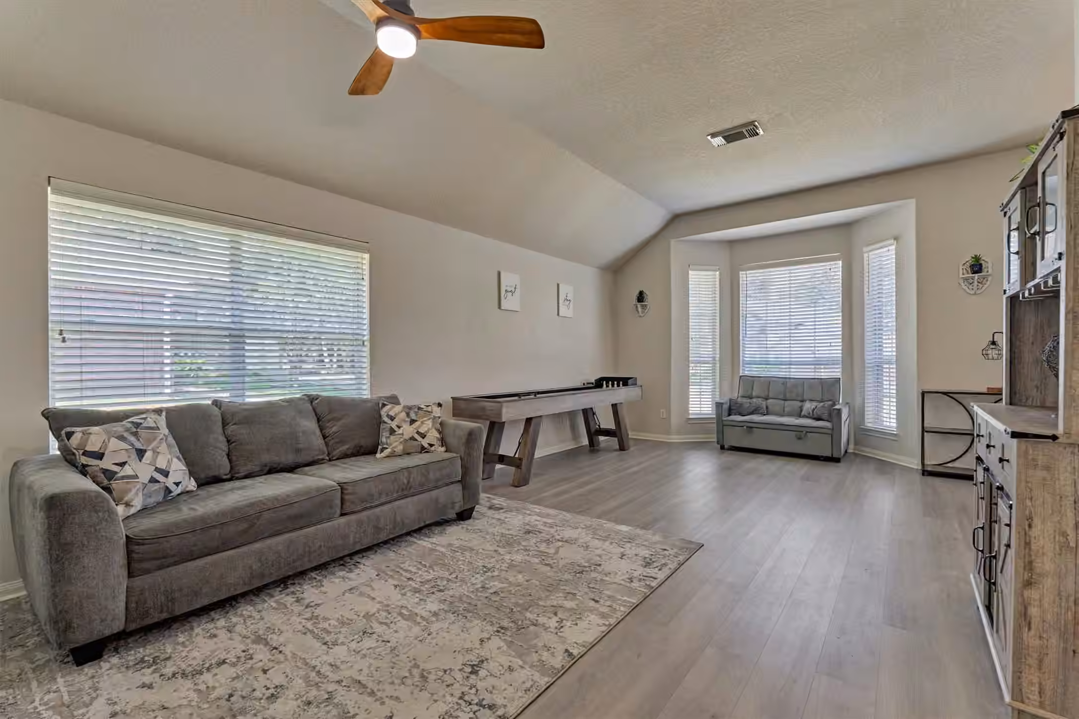 Photo 6 of 3729 Breckenridge Drive, Montgomery, TX