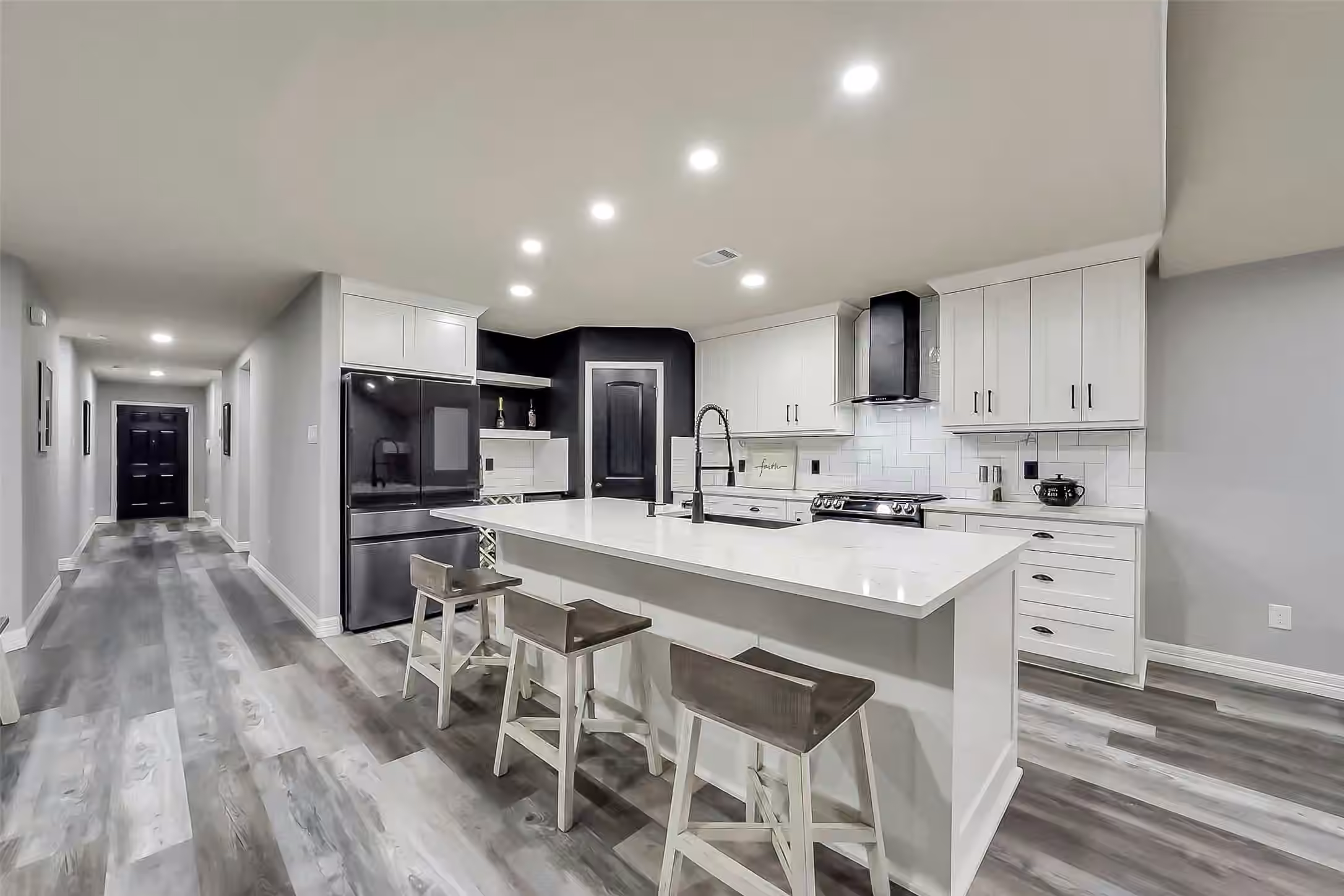 Photo 3 of 16610 Green Feather Drive, Houston, TX