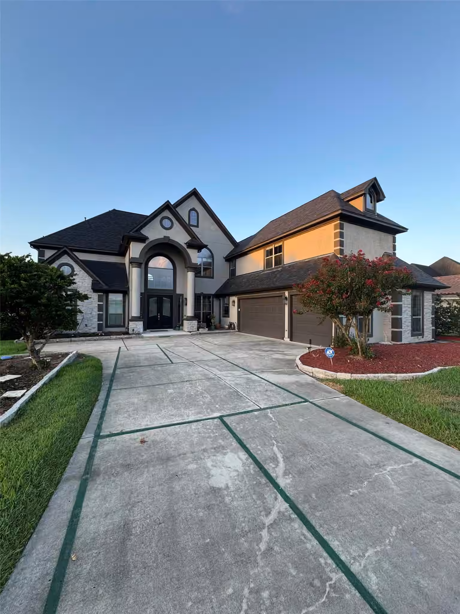 Photo 2 of 11625 Grandview Drive, Montgomery, TX