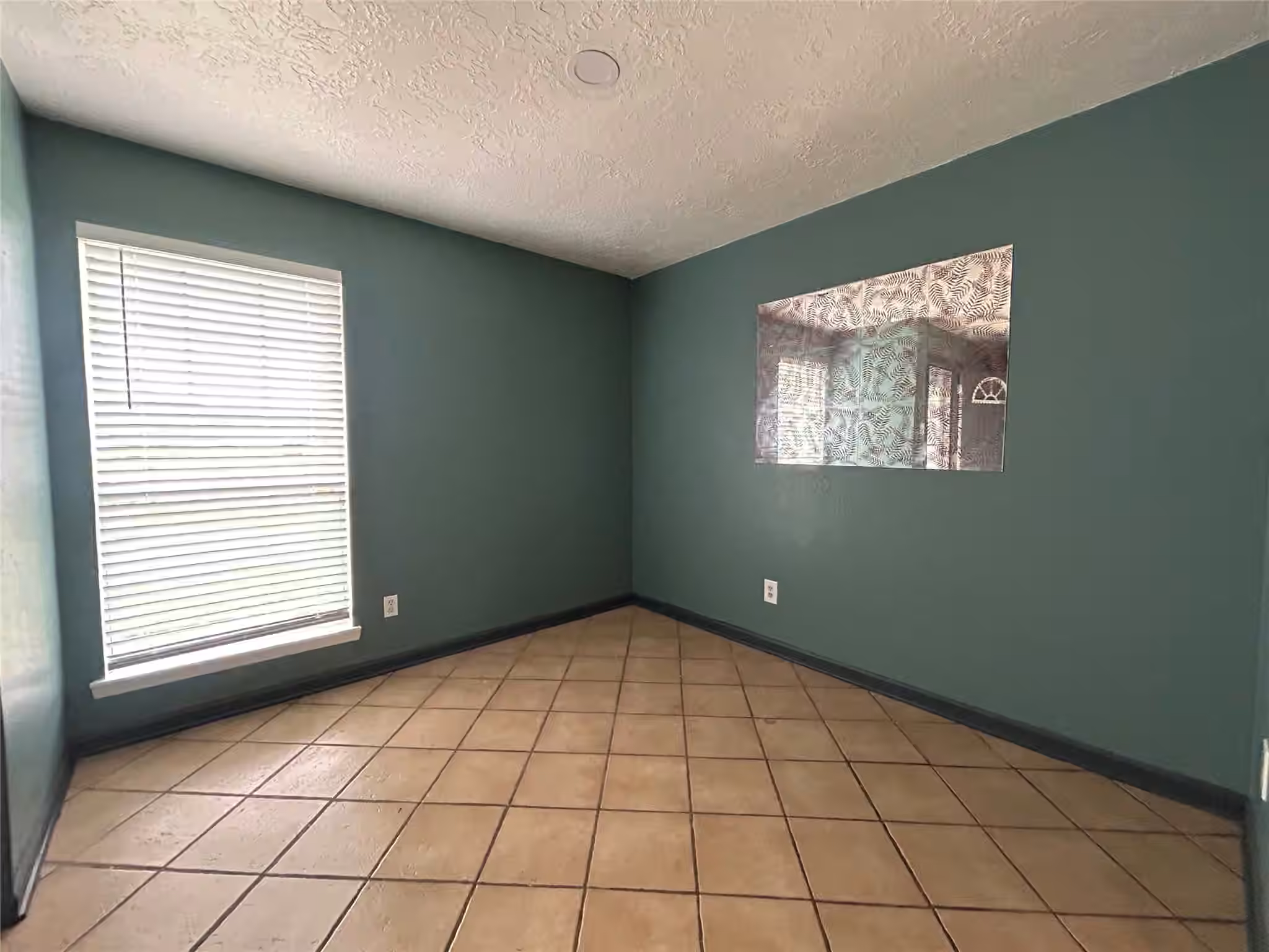 Photo 7 of 17311 Heritage Bay Drive, Webster, TX 77598