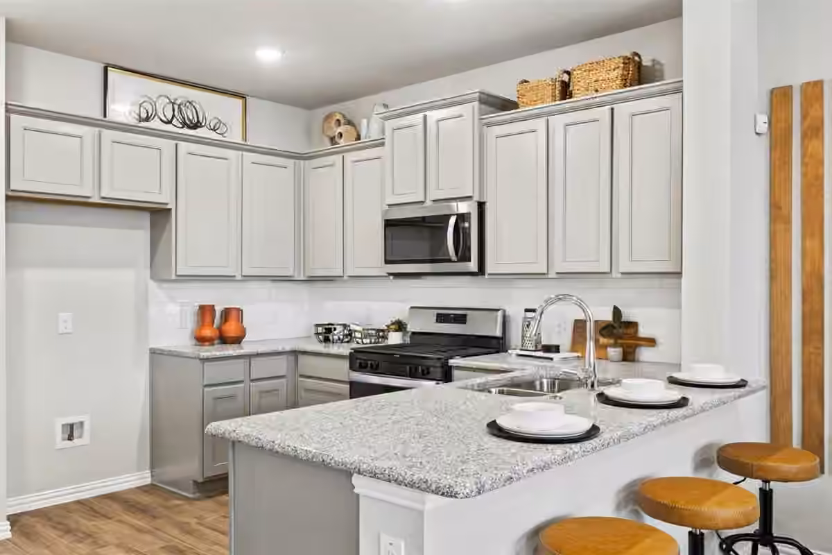 Photo 4 of 2239 Seven Oaks Boulevard 13, Tomball, TX