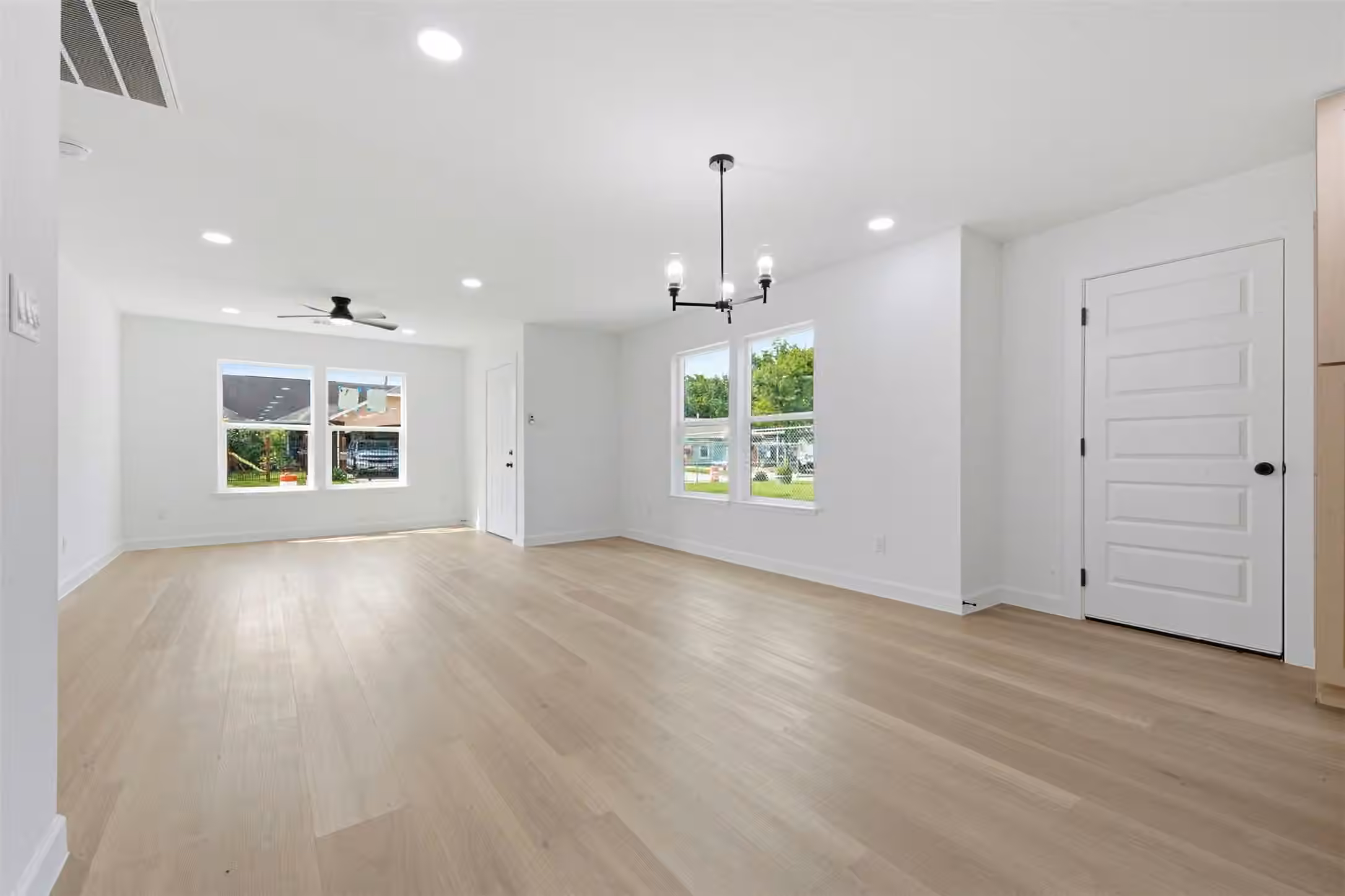 Photo 6 of 2403 Raymond Street, Pasadena, TX