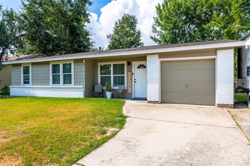 Photo of 5311 Louise Street, Baytown, TX 77521