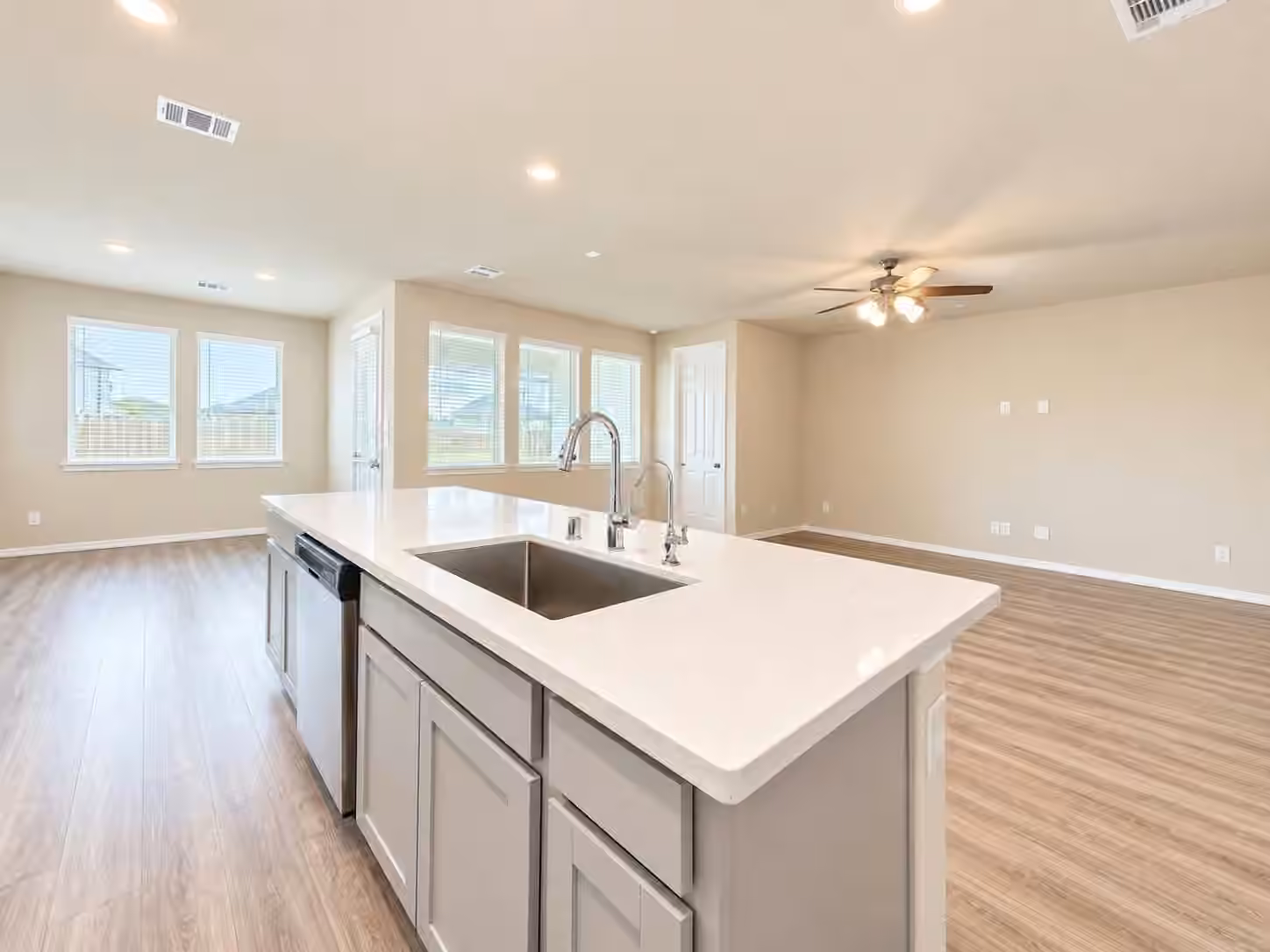 Photo 3 of 17215 Daylily Dune Way, Hockley, TX