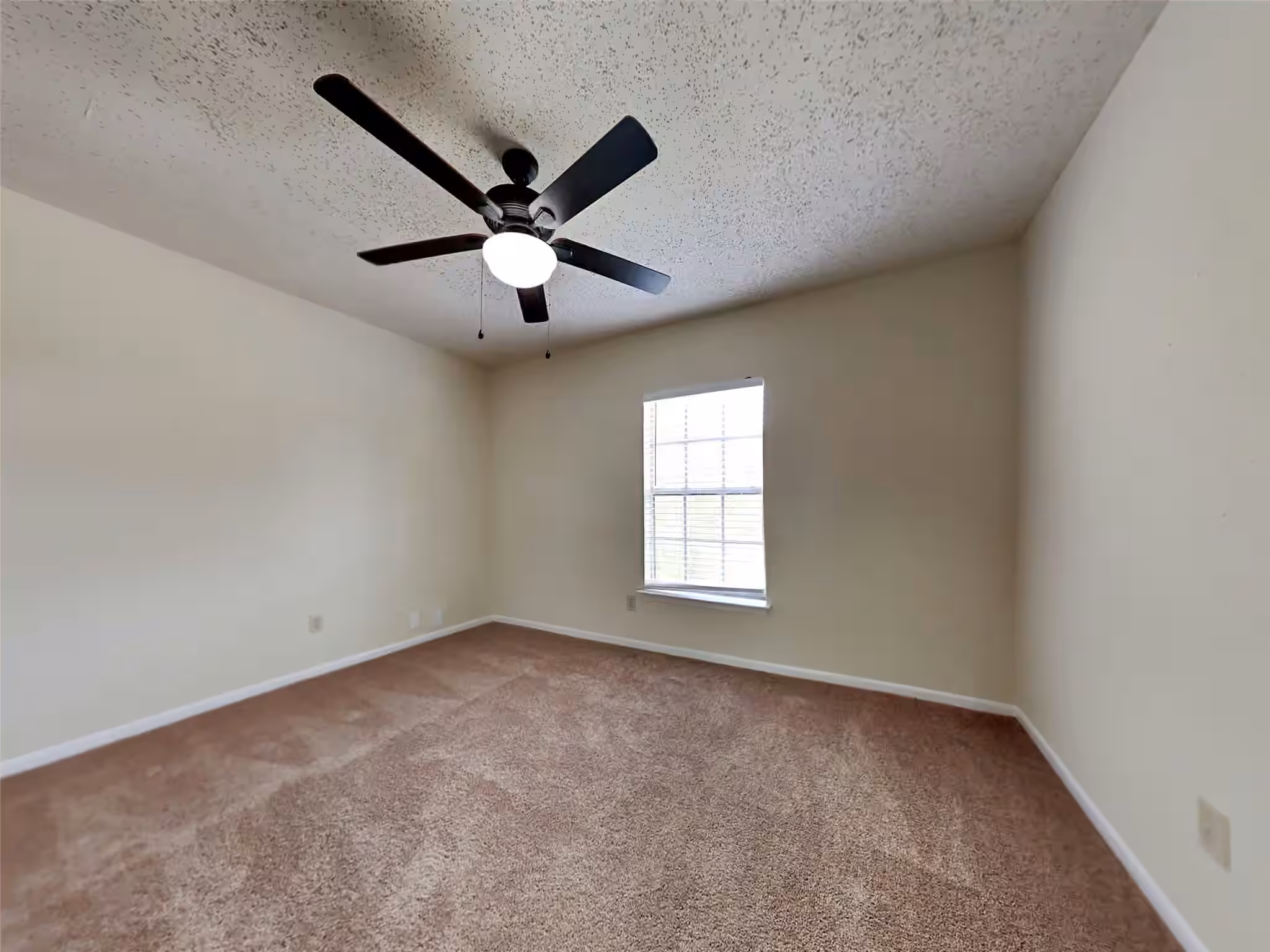 Photo 6 of 13322 Somersworth Drive, Houston, TX