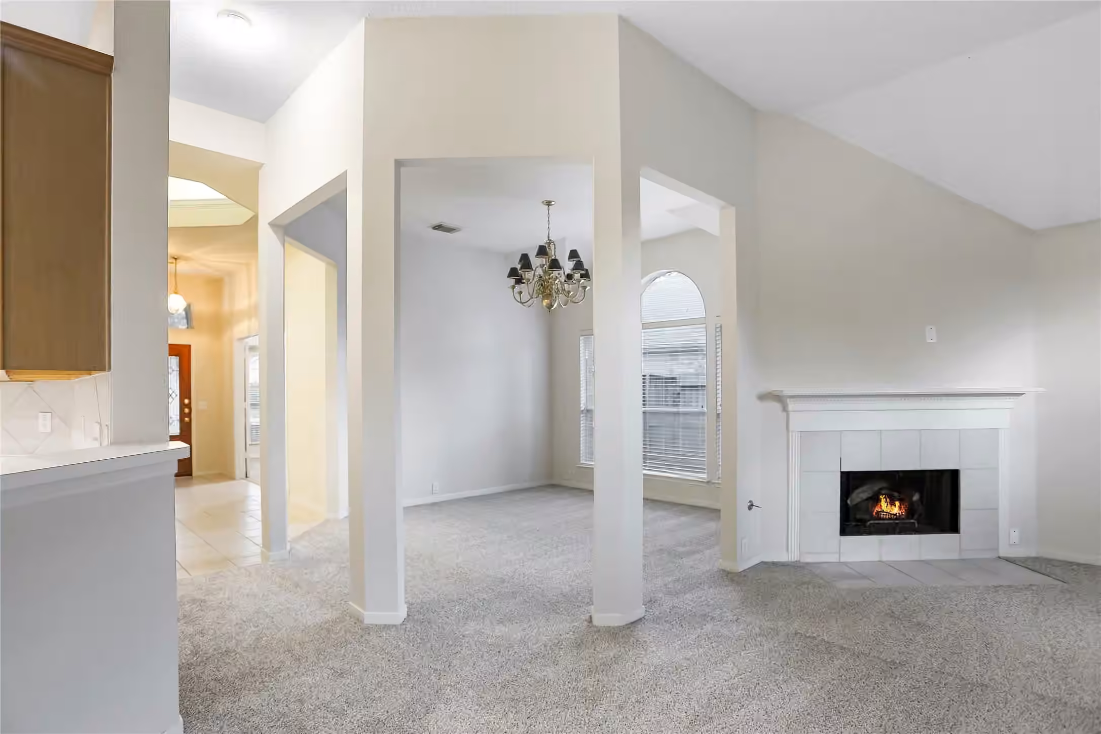 Photo 4 of 1343 Summer Terrace Drive, Sugar Land, TX