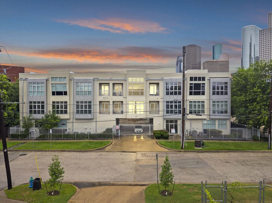 Photo of 207 Pierce Street 209, Houston, TX 77002