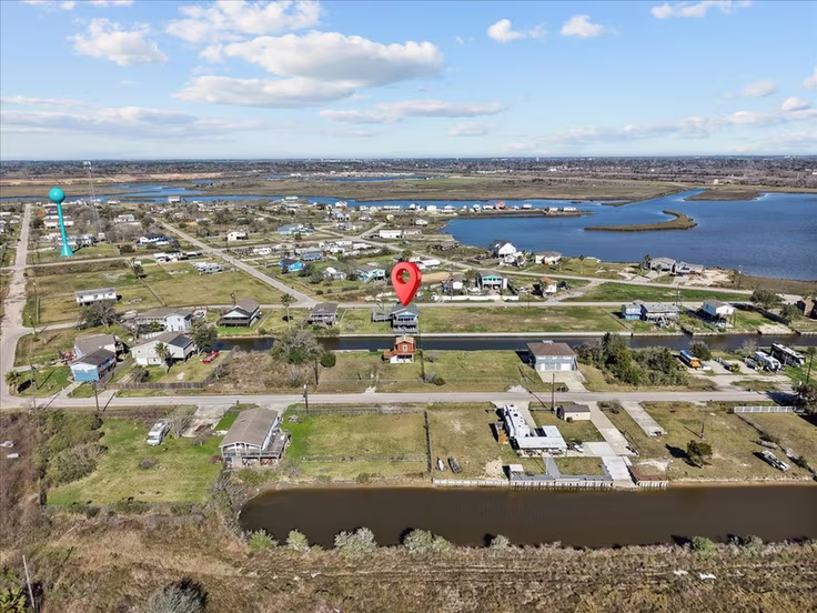 Photo of 6931 West Holiday Street, Hitchcock, TX 77563
