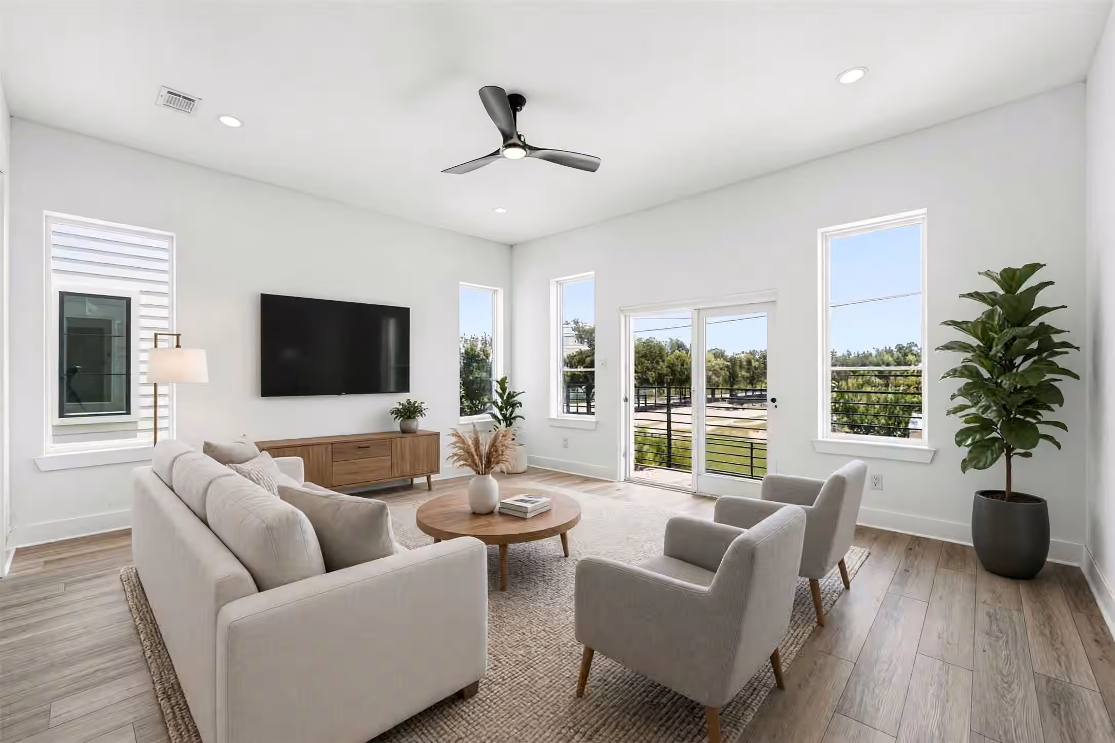 Photo of 944 Homer Street, Houston, TX
